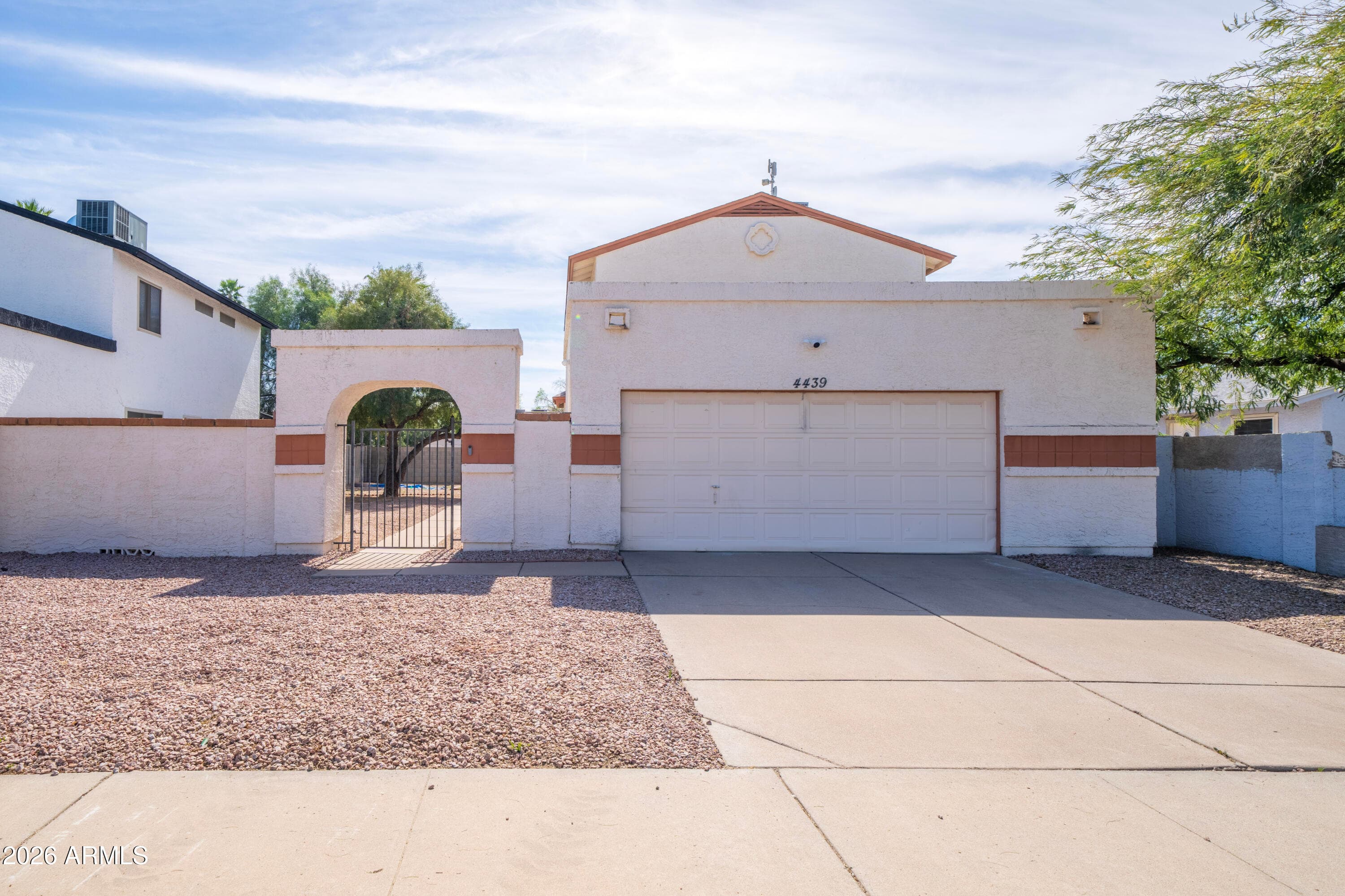 4439 W Westcott Dr — photo 2