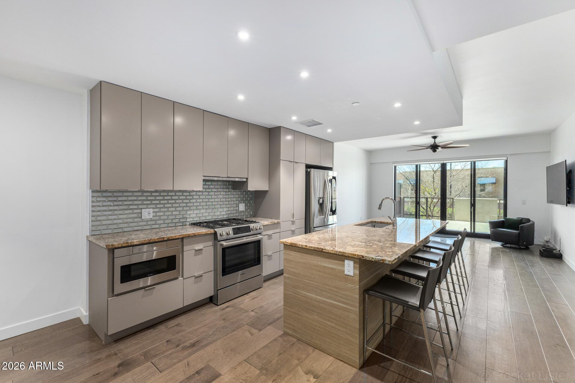 2300 E Campbell Ave 104 — photo 1