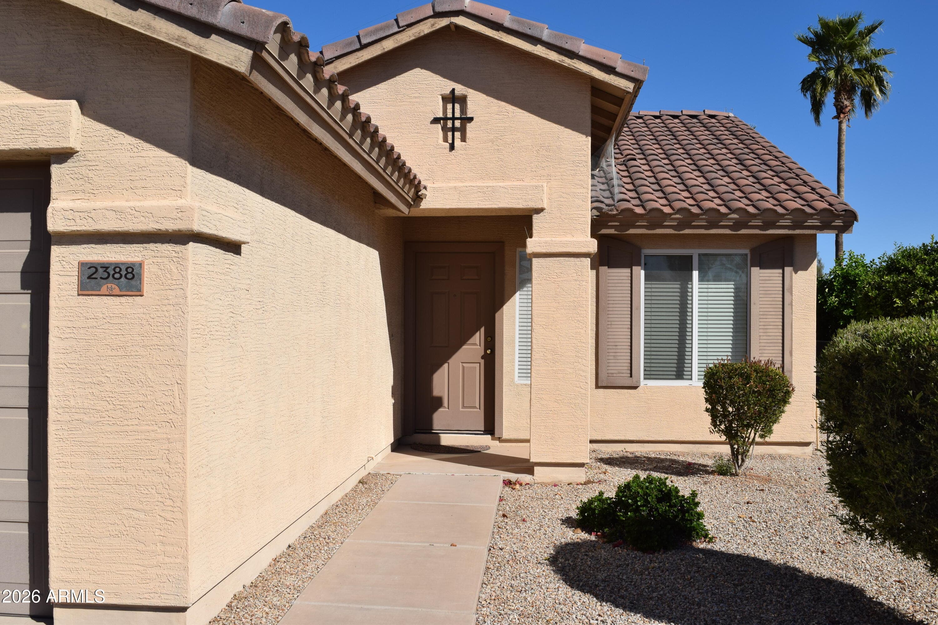 2388 E Valencia Dr — photo 2