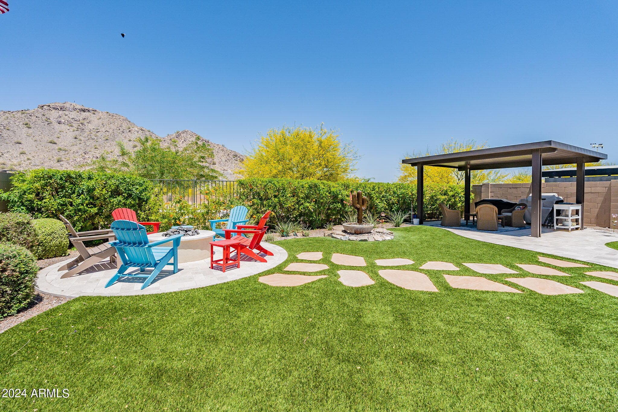 21258 W Meadowbrook Ave — photo 2