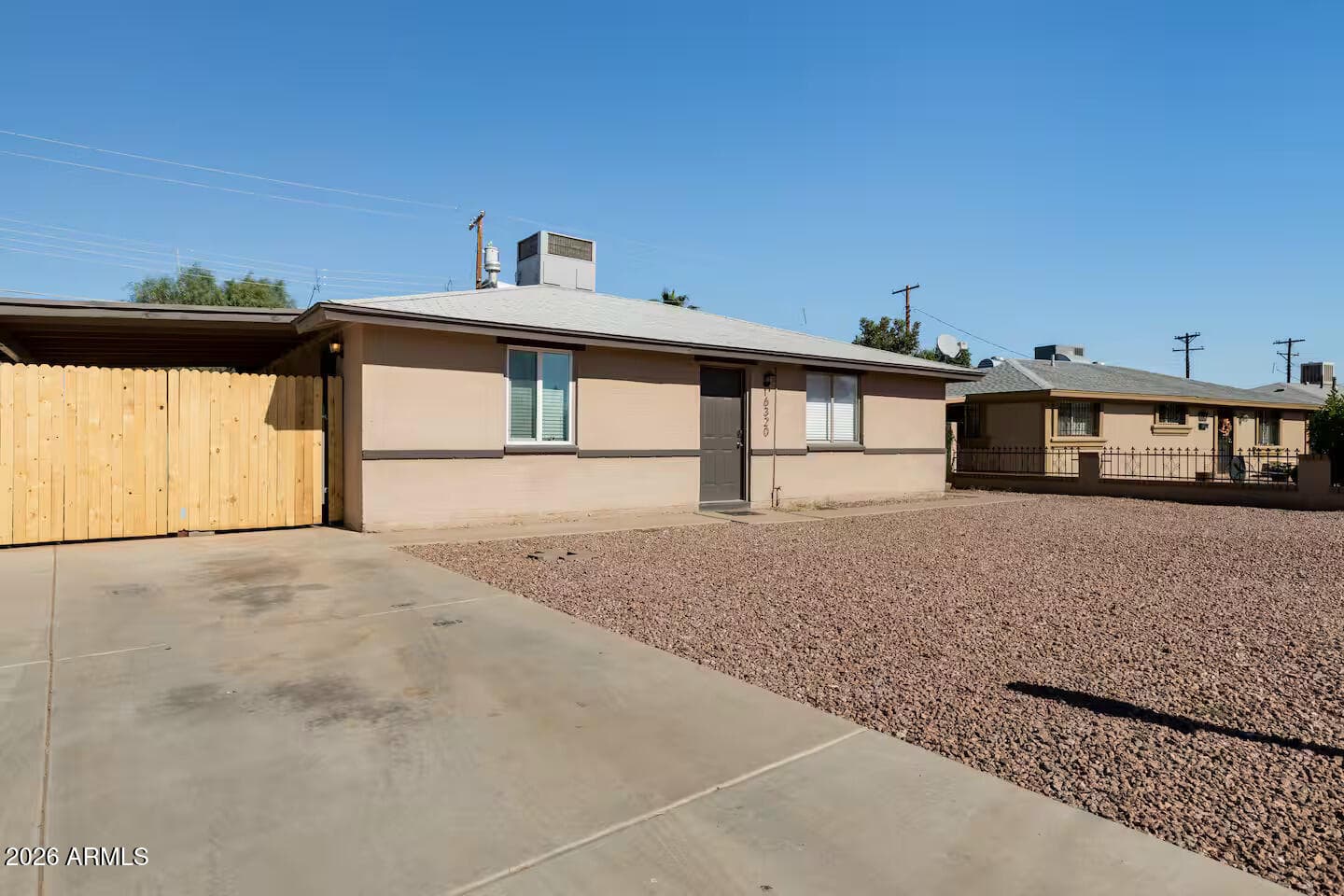 6320 W Mitchell Dr — photo 2