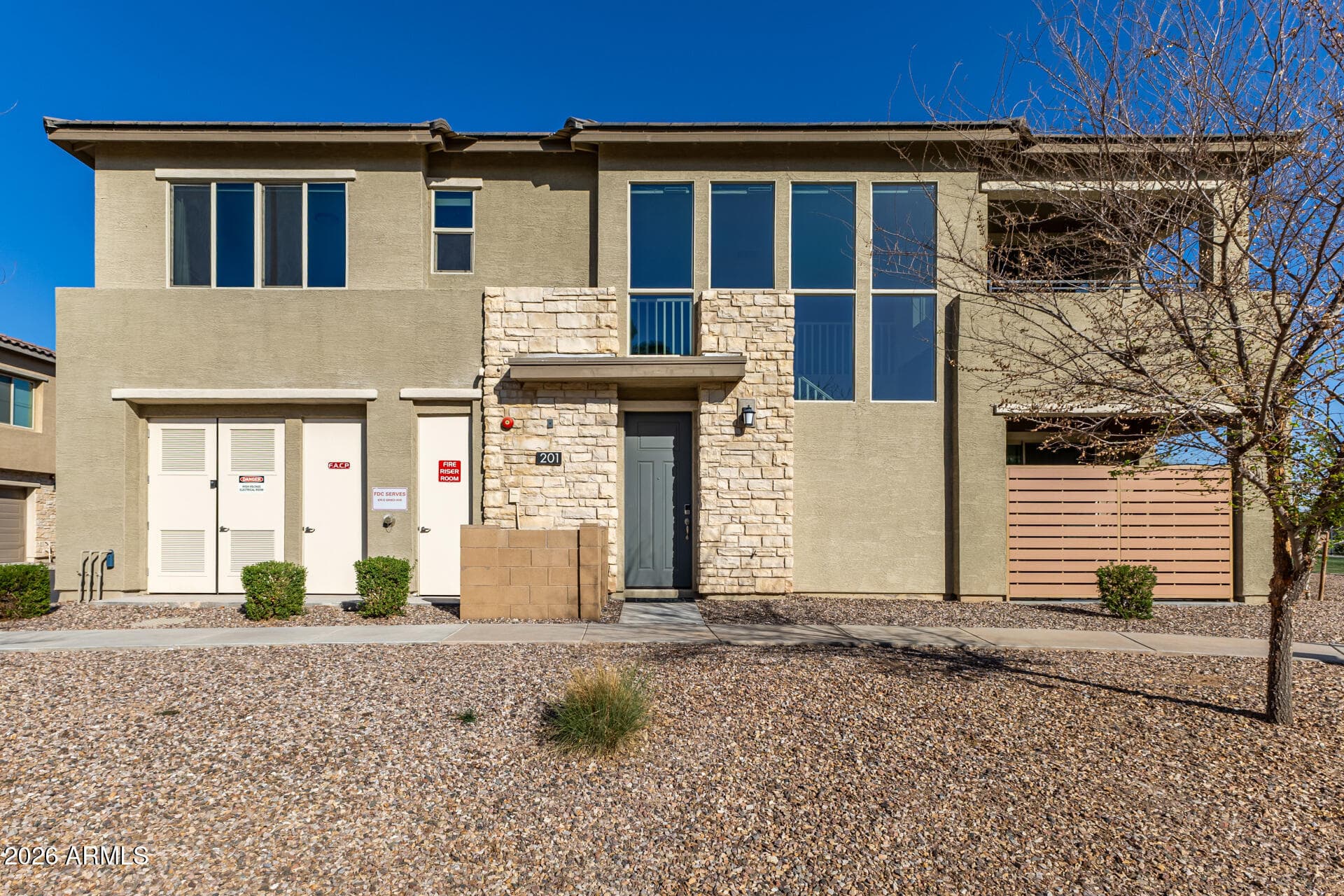 675 E Ginko Ave 201 — photo 1