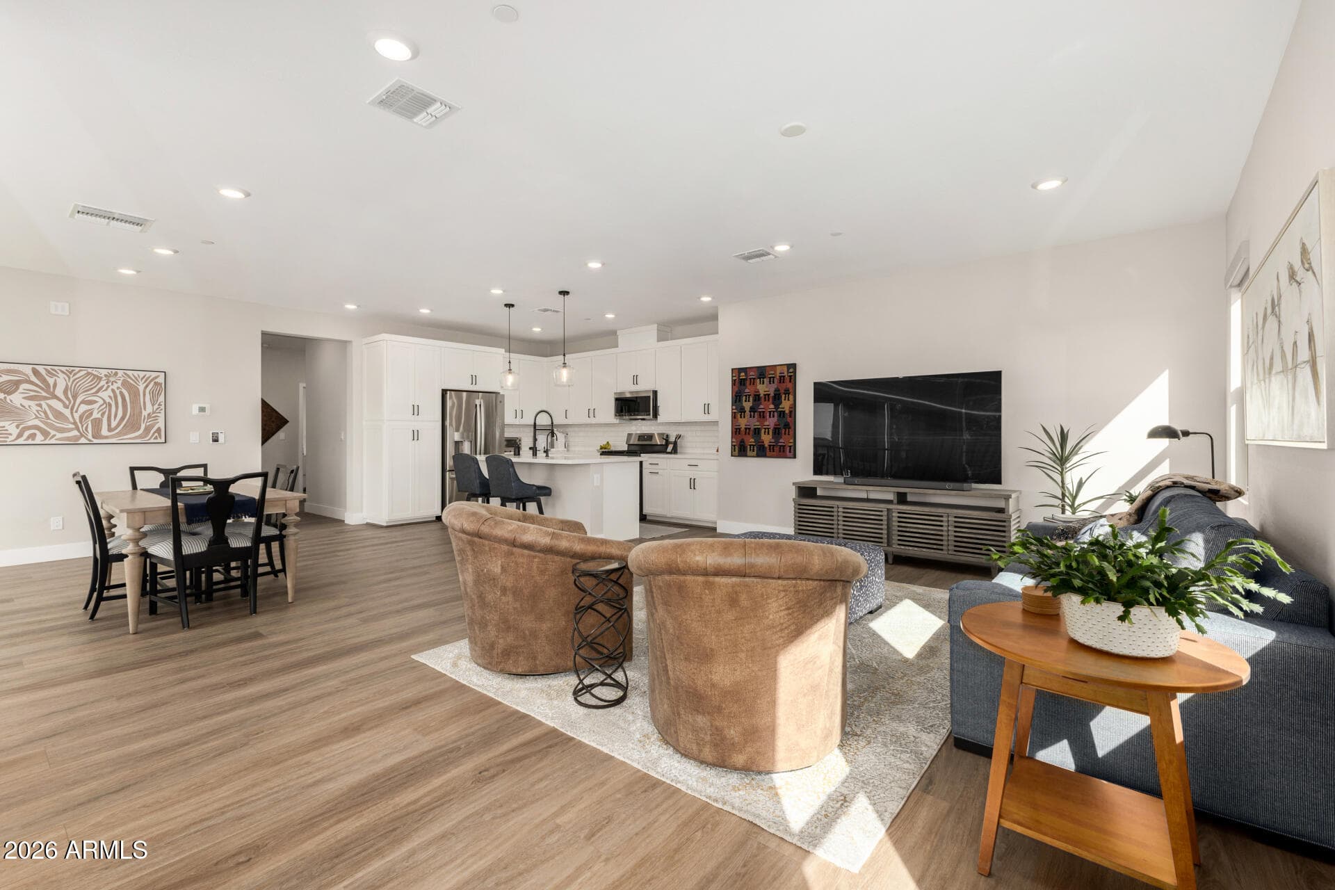 675 E Ginko Ave 201 — photo 2