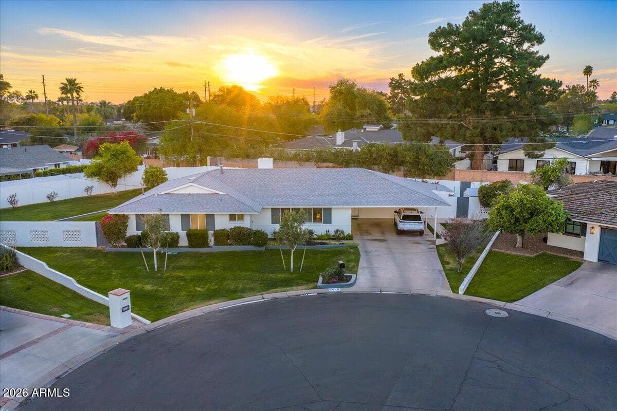 3630 N 54th Ct — photo 1