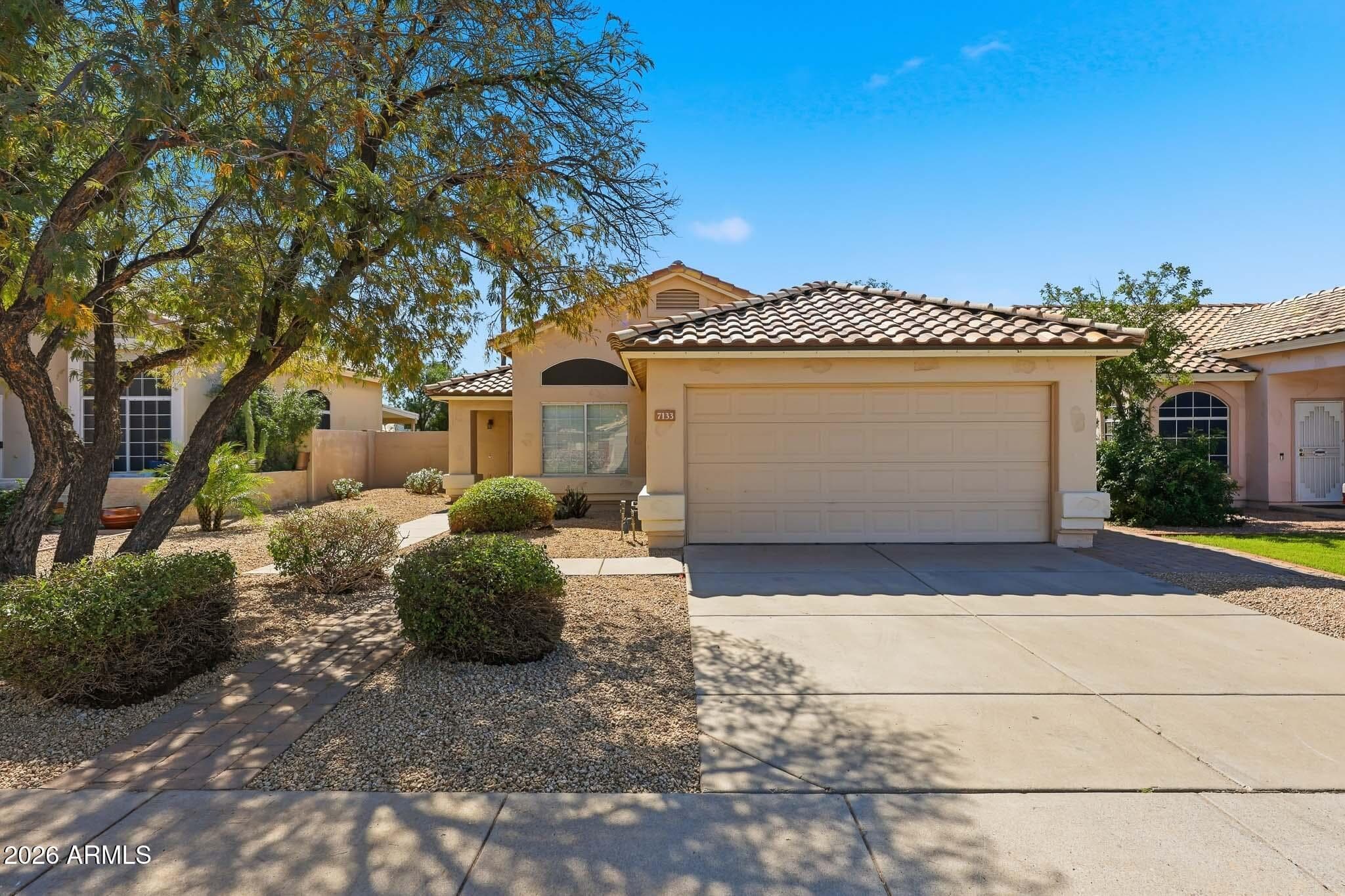 7133 W La Senda Dr — photo 2