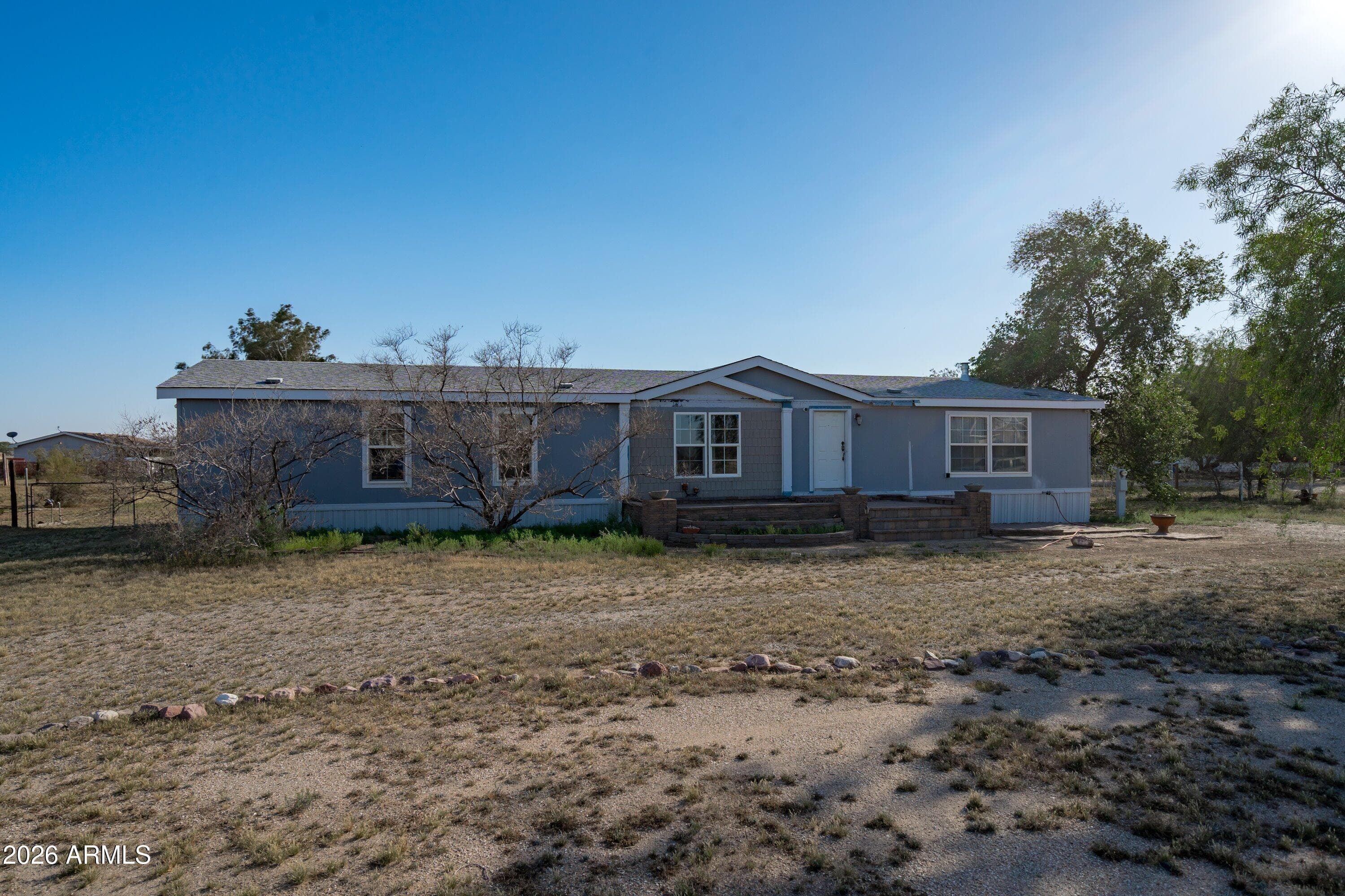 22547 W Duane Ln — photo 2