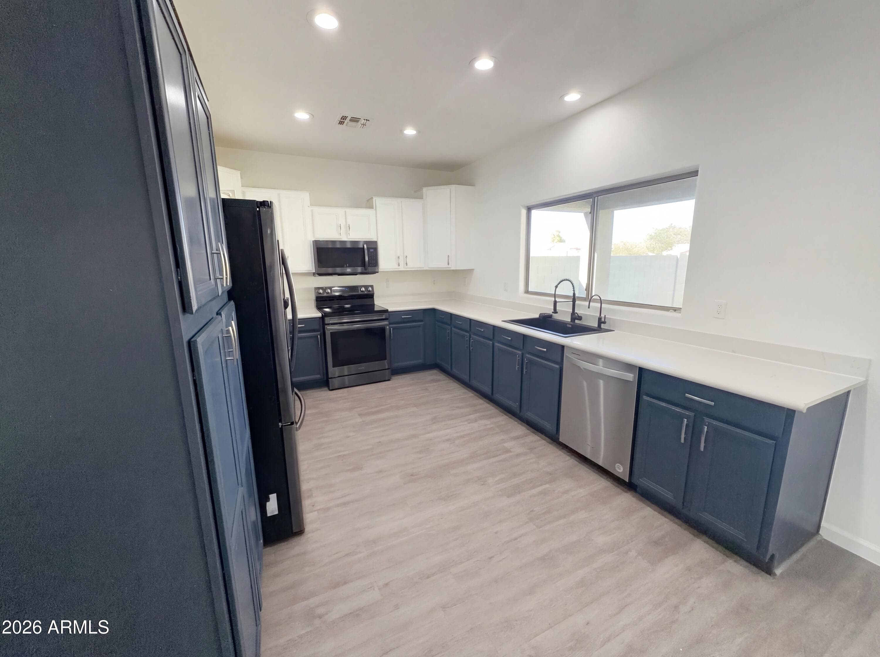 12826 W Mulberry Dr — photo 2