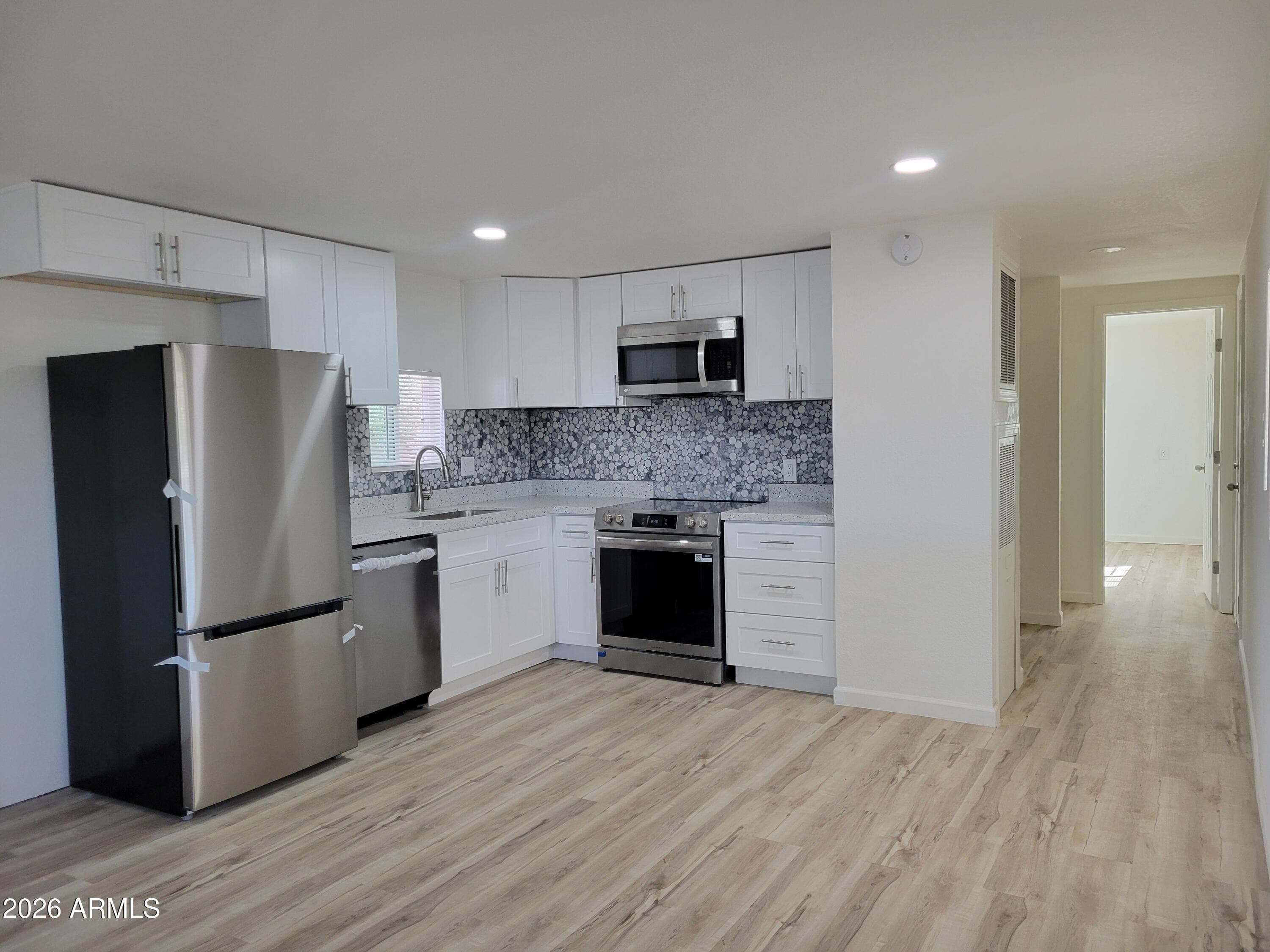18026 N CAVE CREEK RD - Photo 3