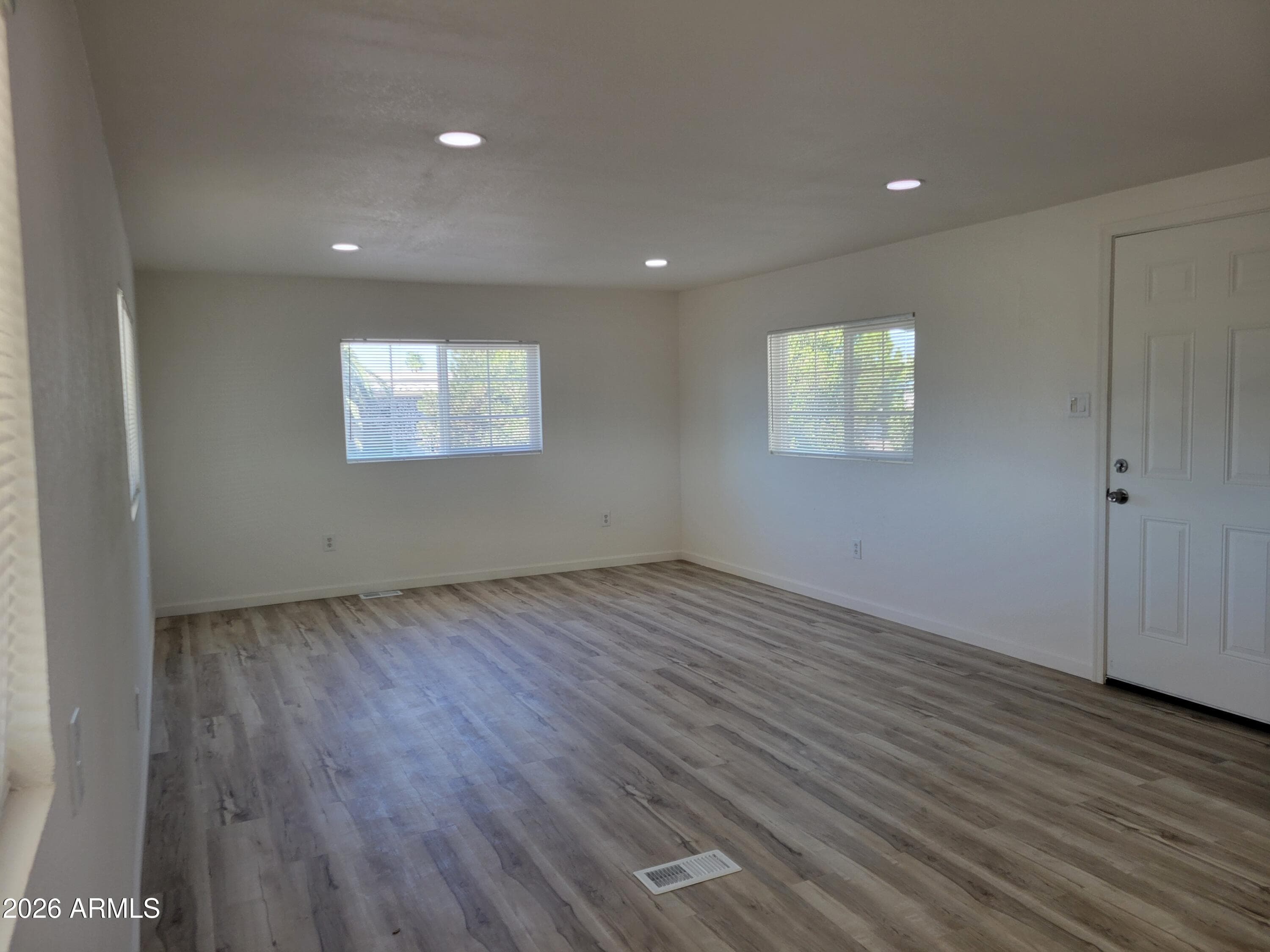 18026 N CAVE CREEK RD - Photo 5