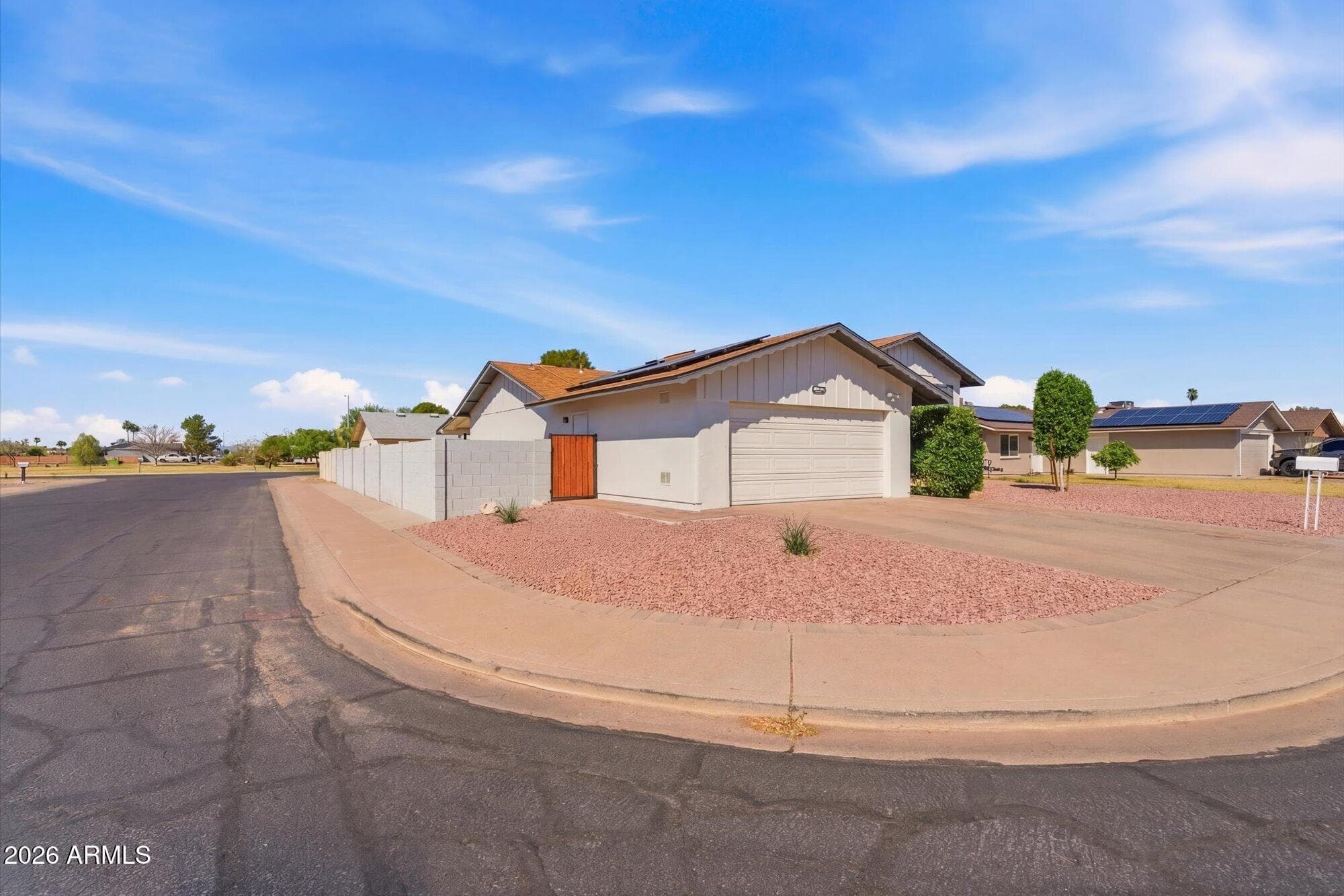 15204 N 51st Dr — photo 2