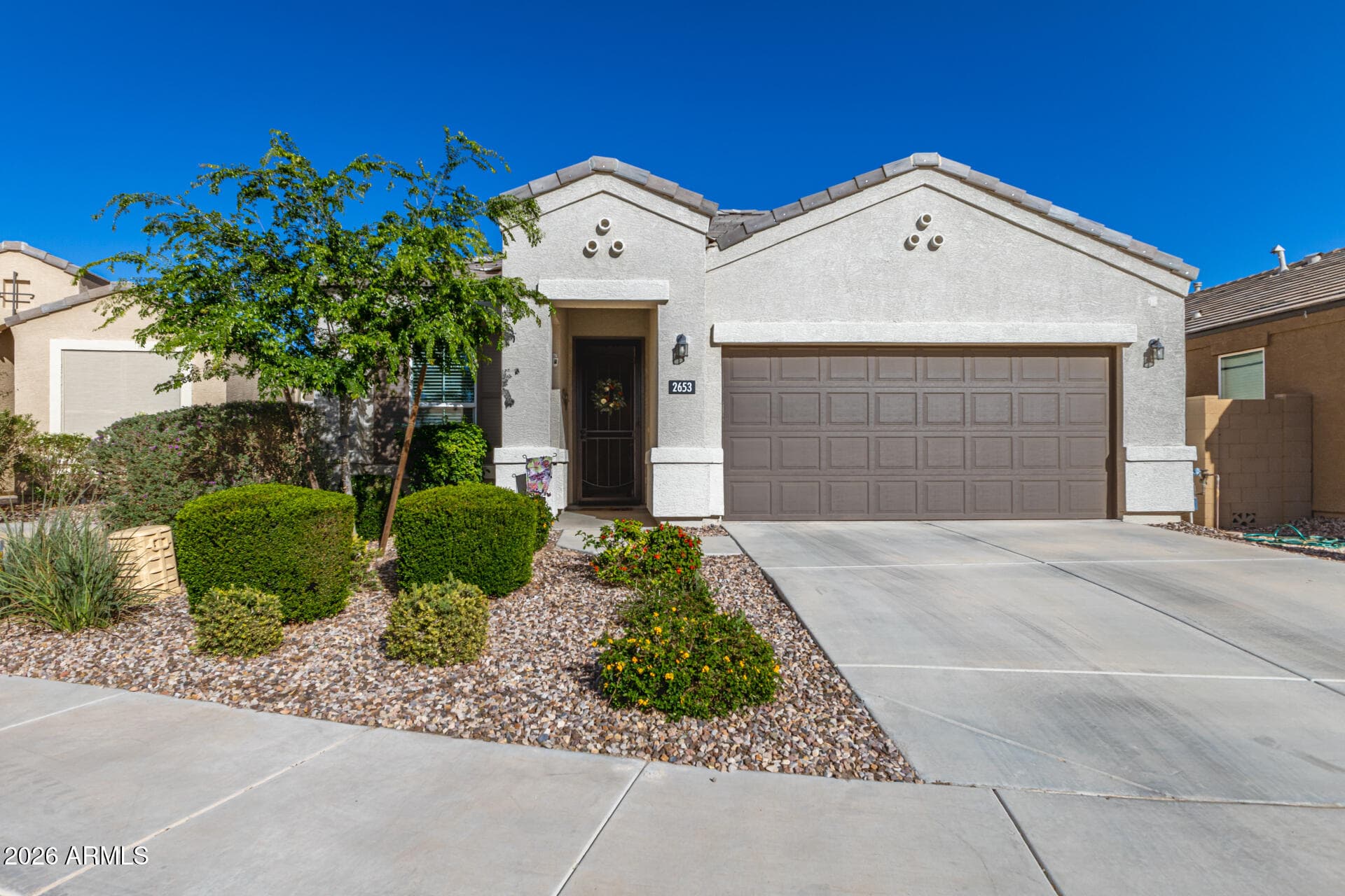 2653 N Wrigley Dr — photo 1