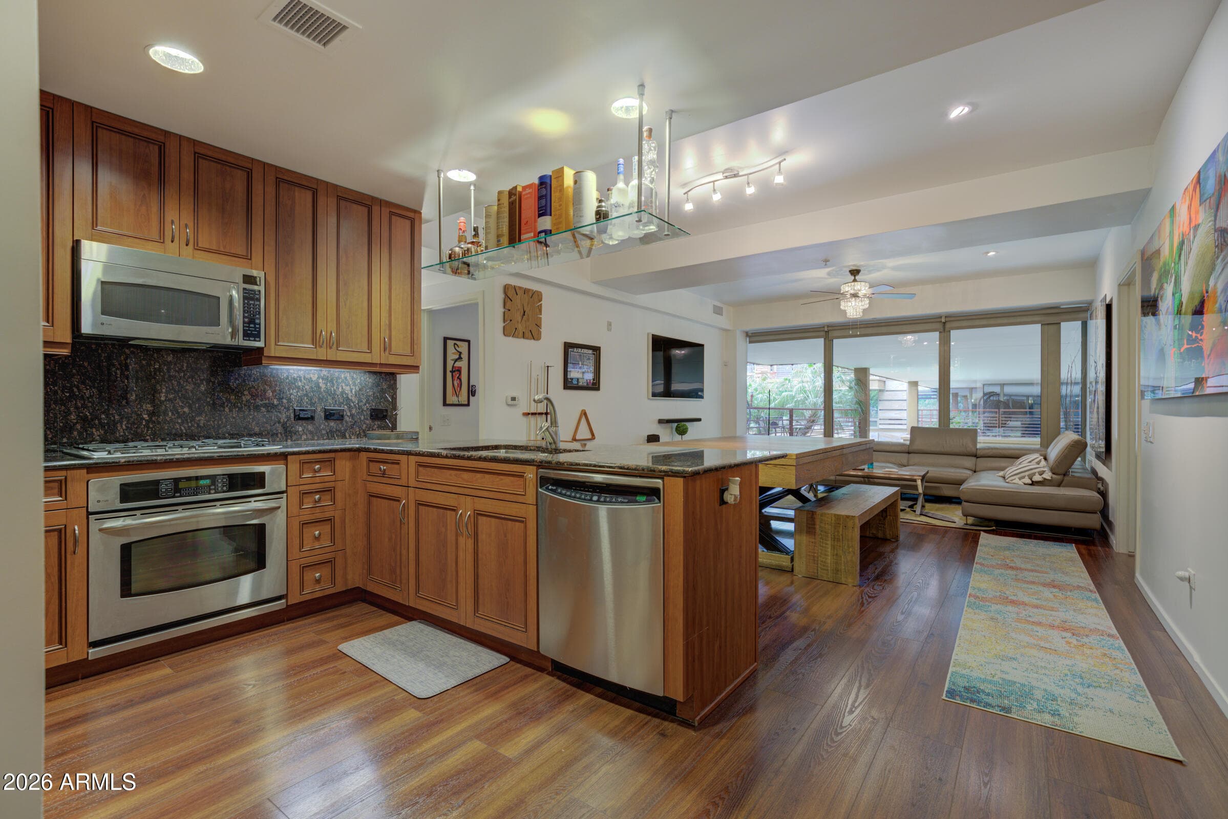 7147 E Rancho Vista Dr 4007 — photo 1