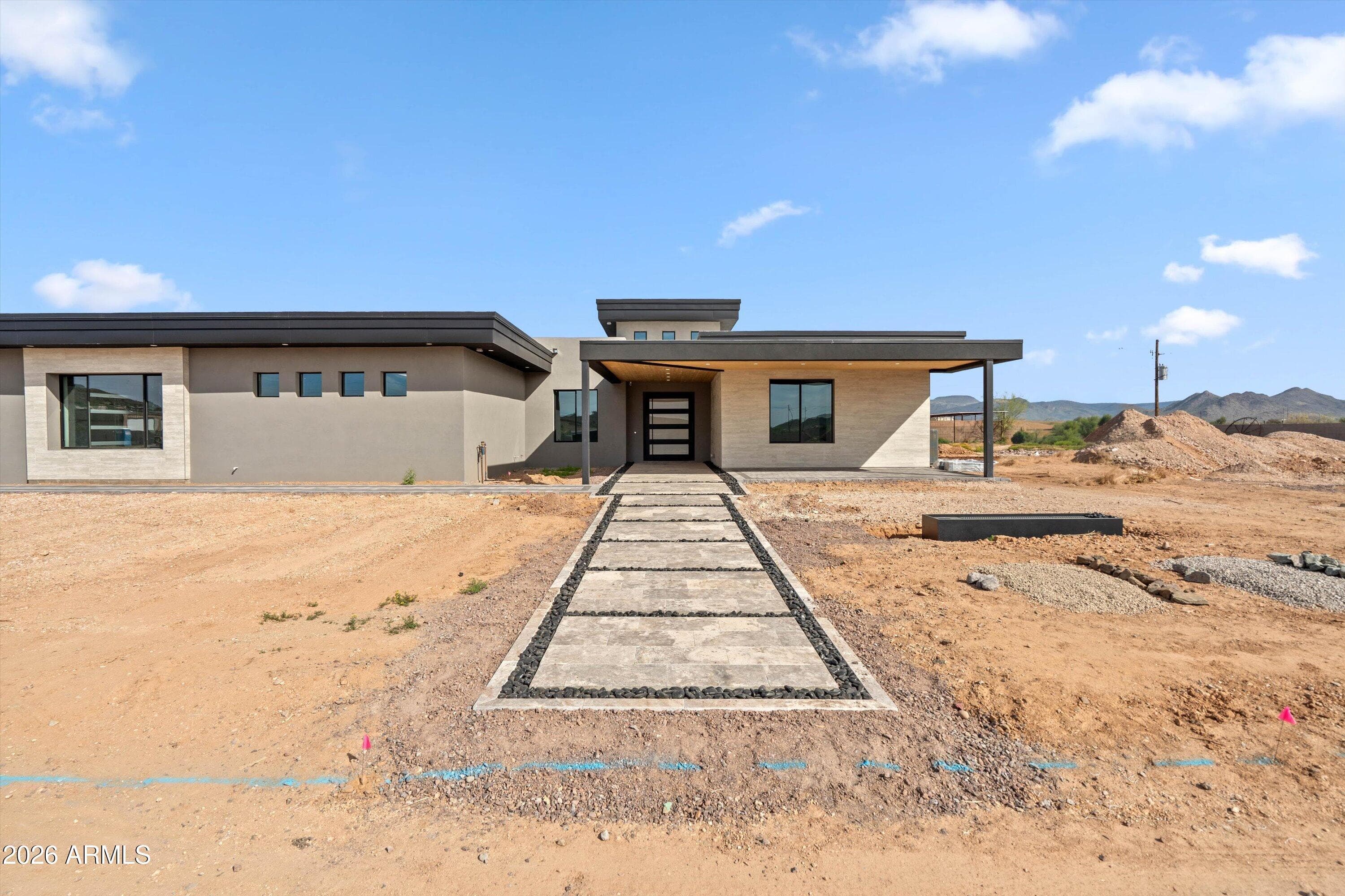 1320 E SAGEBRUSH DR - Photo 3