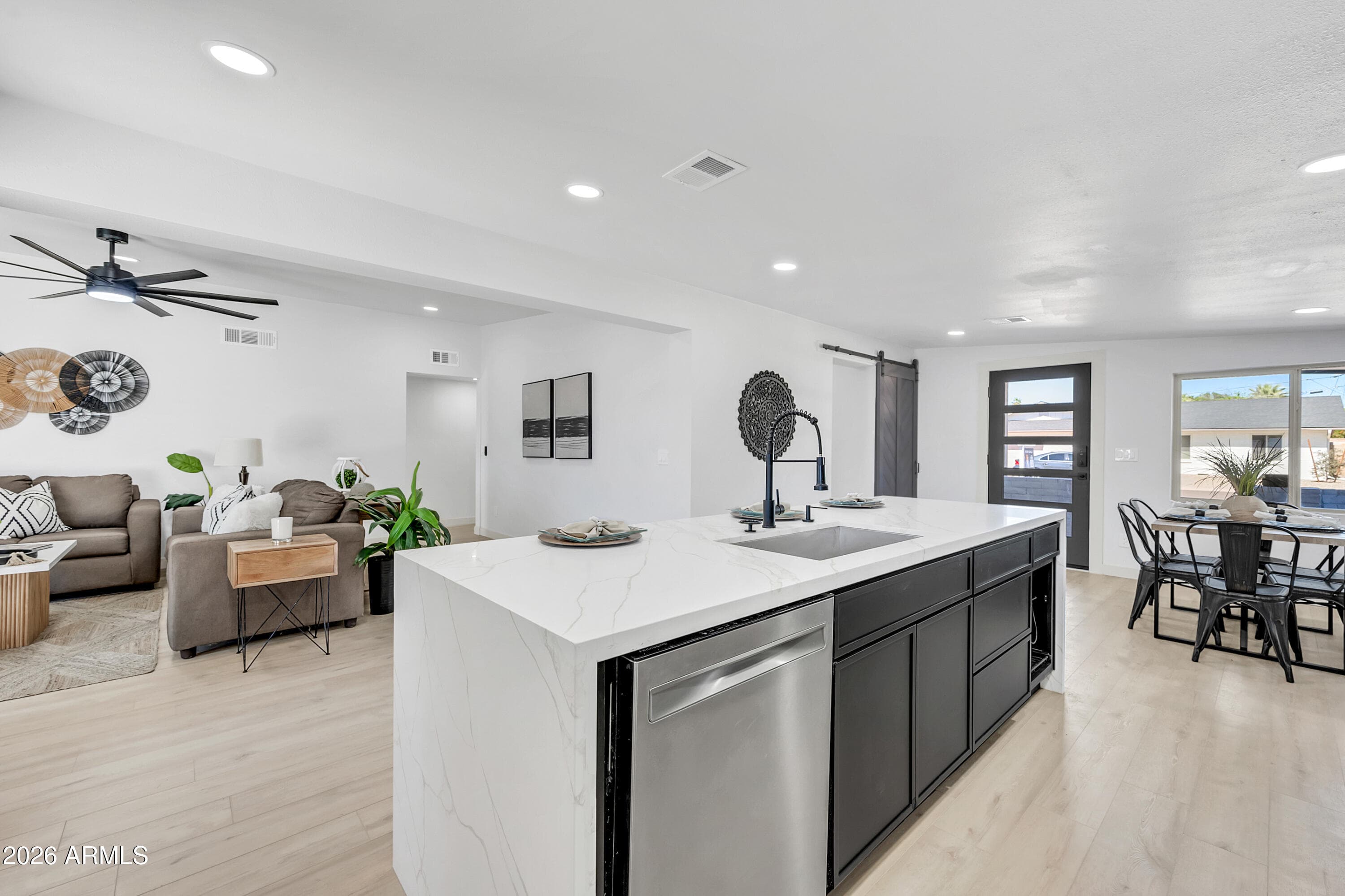 1413 E Wesleyan Dr — photo 1