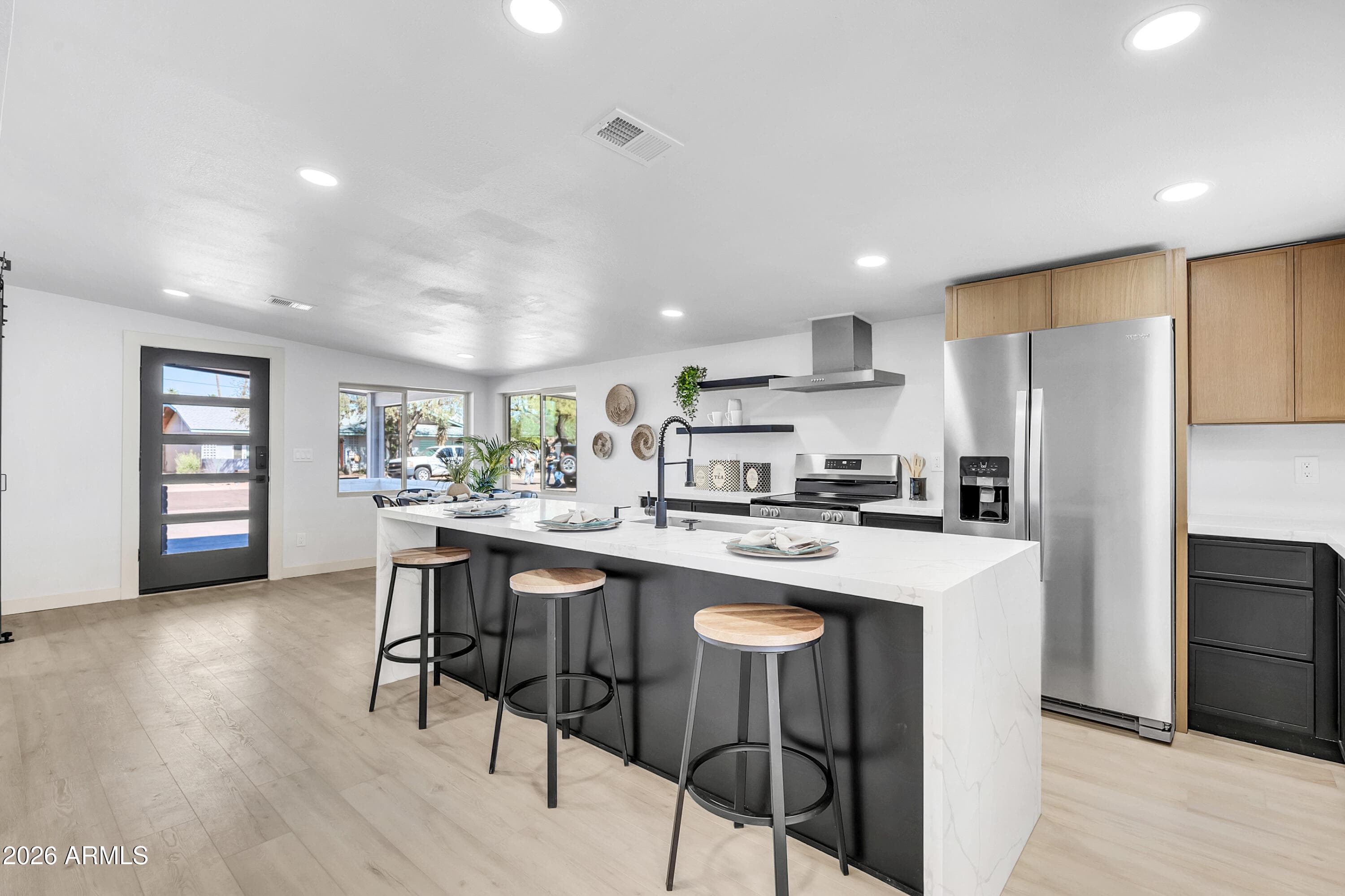 1413 E Wesleyan Dr — photo 2