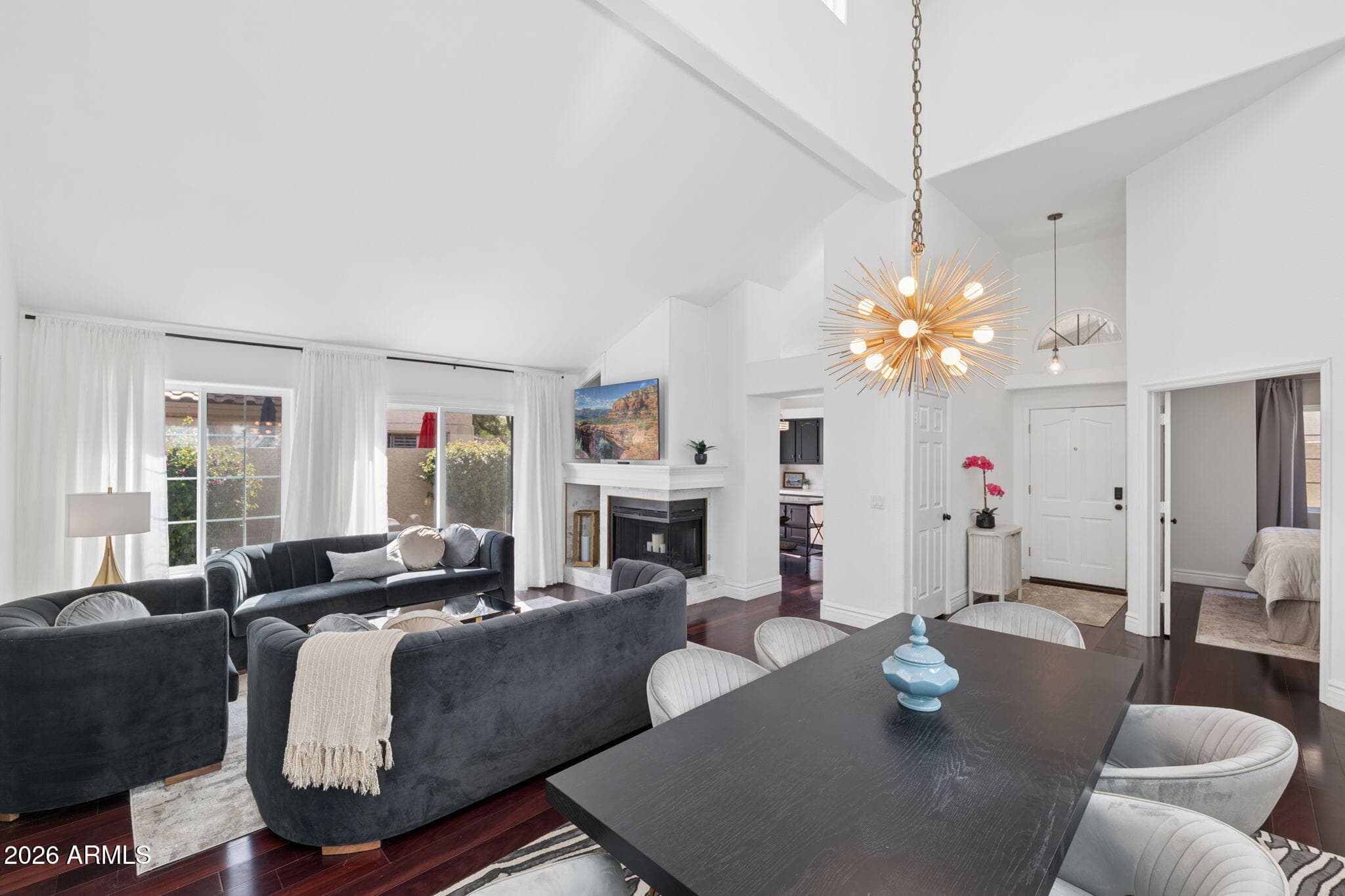 7925 E Pepper Tree Ln — photo 1