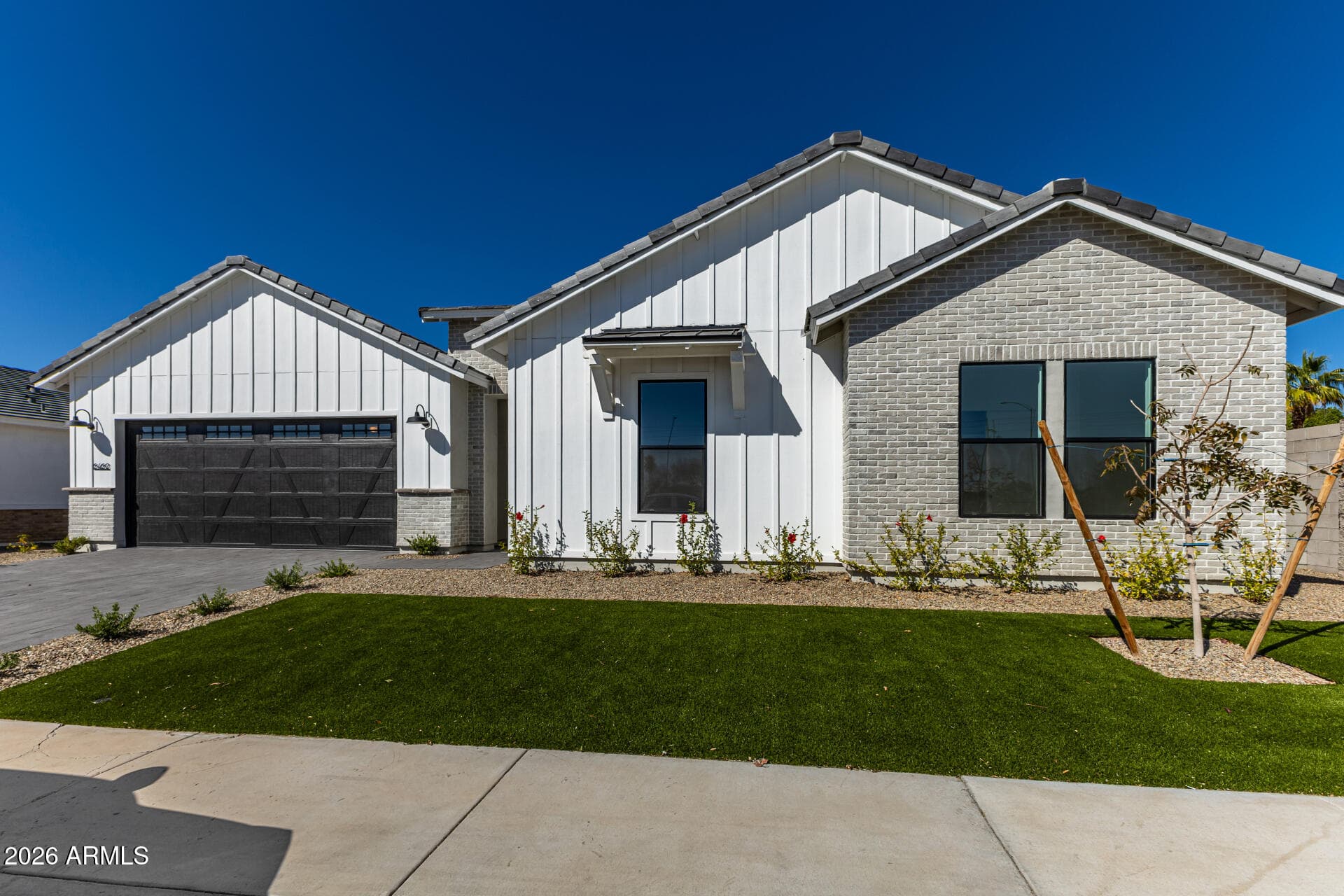 6460 E Omega Circle — photo 1