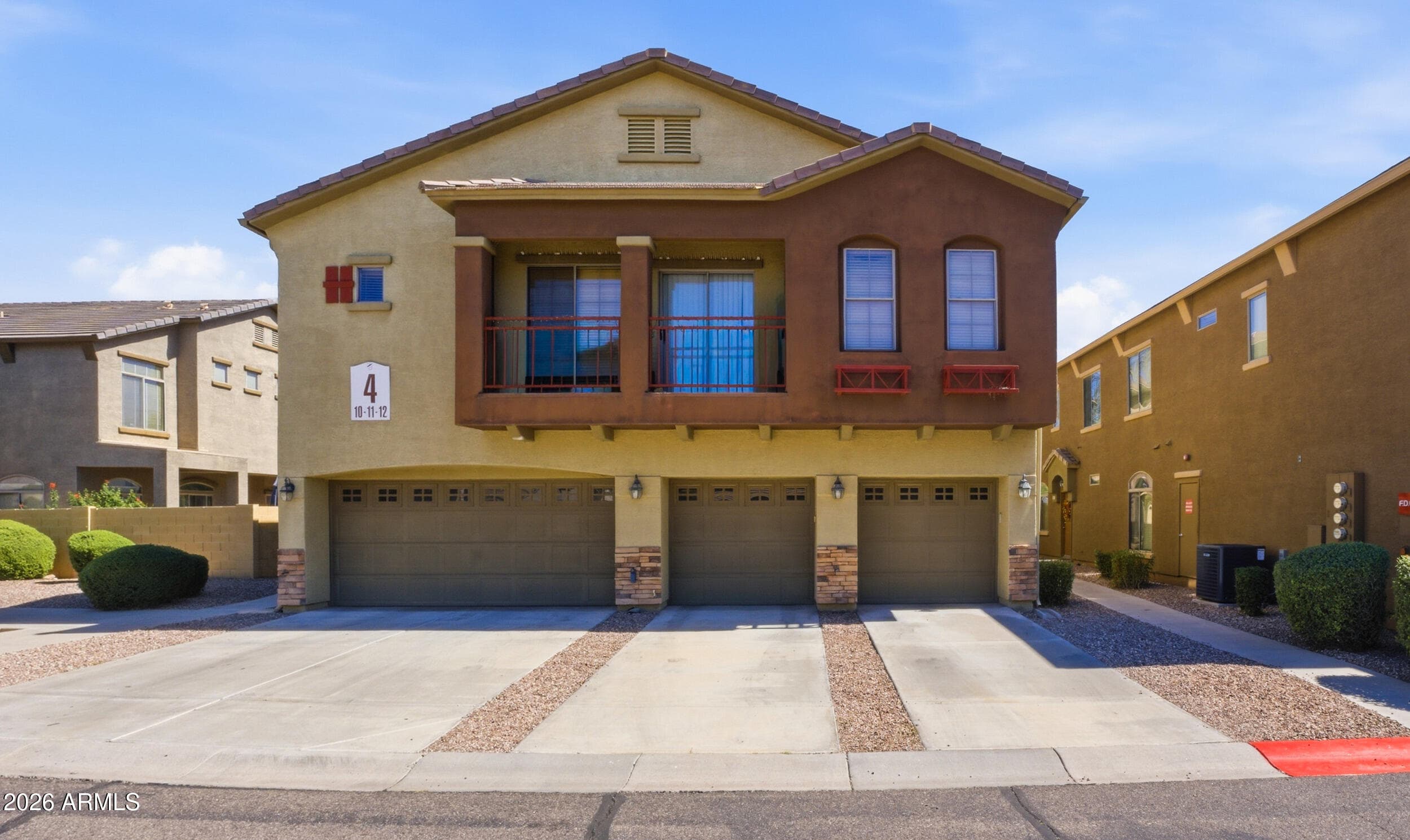 2250 E Deer Valley Rd 10 — photo 1