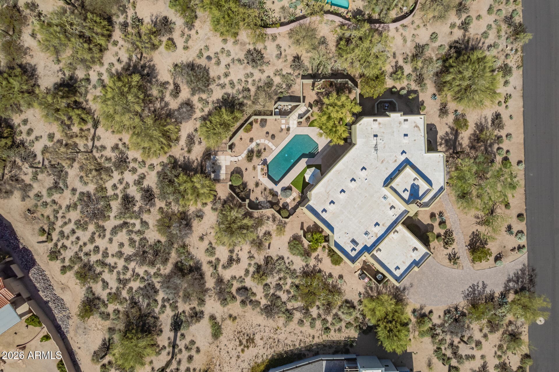8118 E Saddle Horn Rd — photo 2