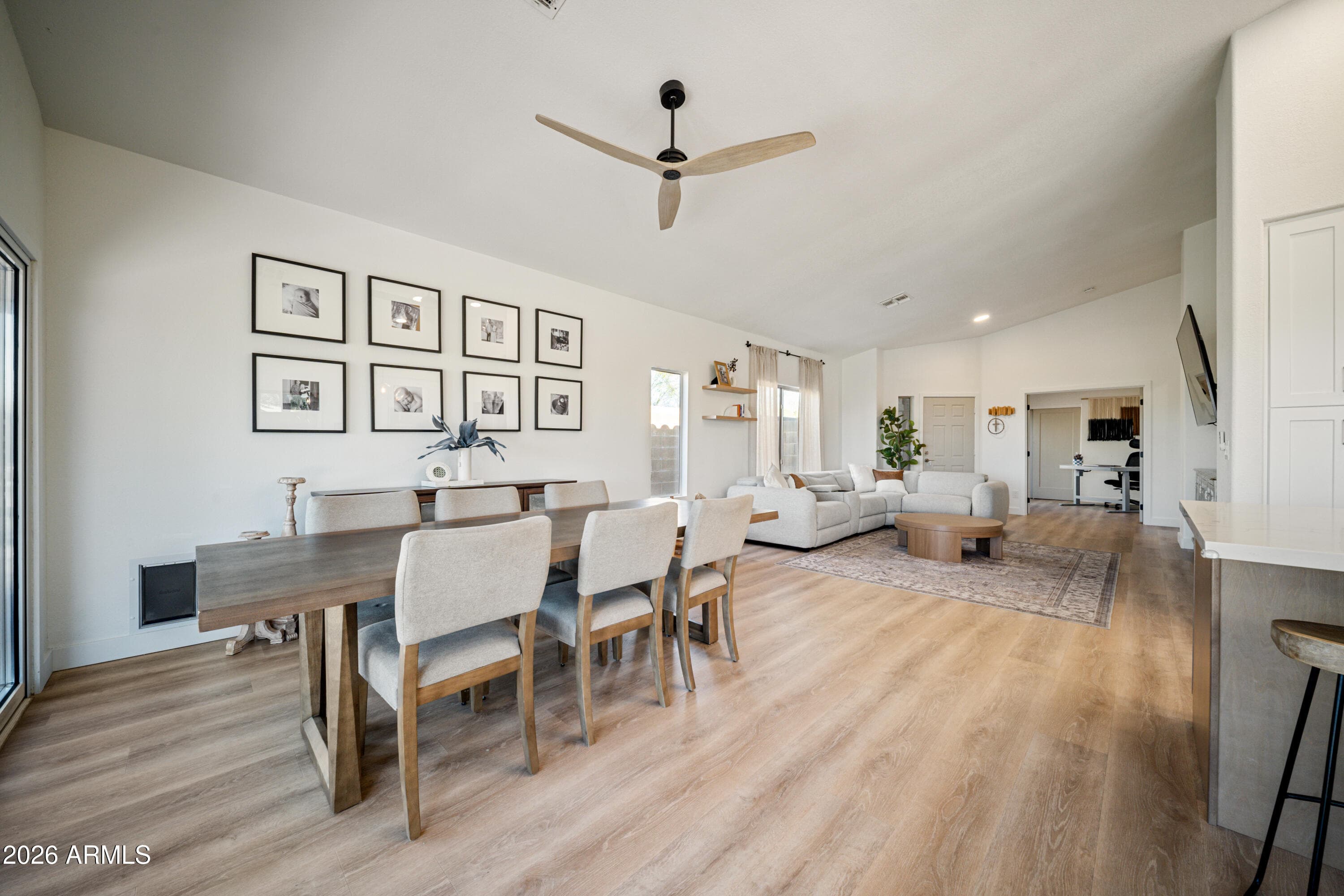 40724 N CAPITAL CT - See more photos
