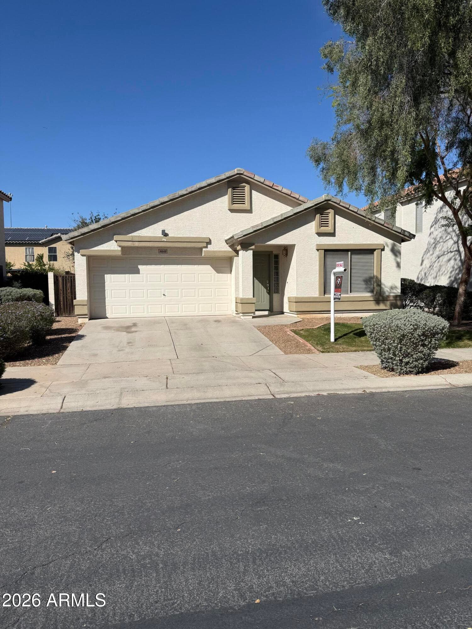 16668 W Belleview St — photo 2