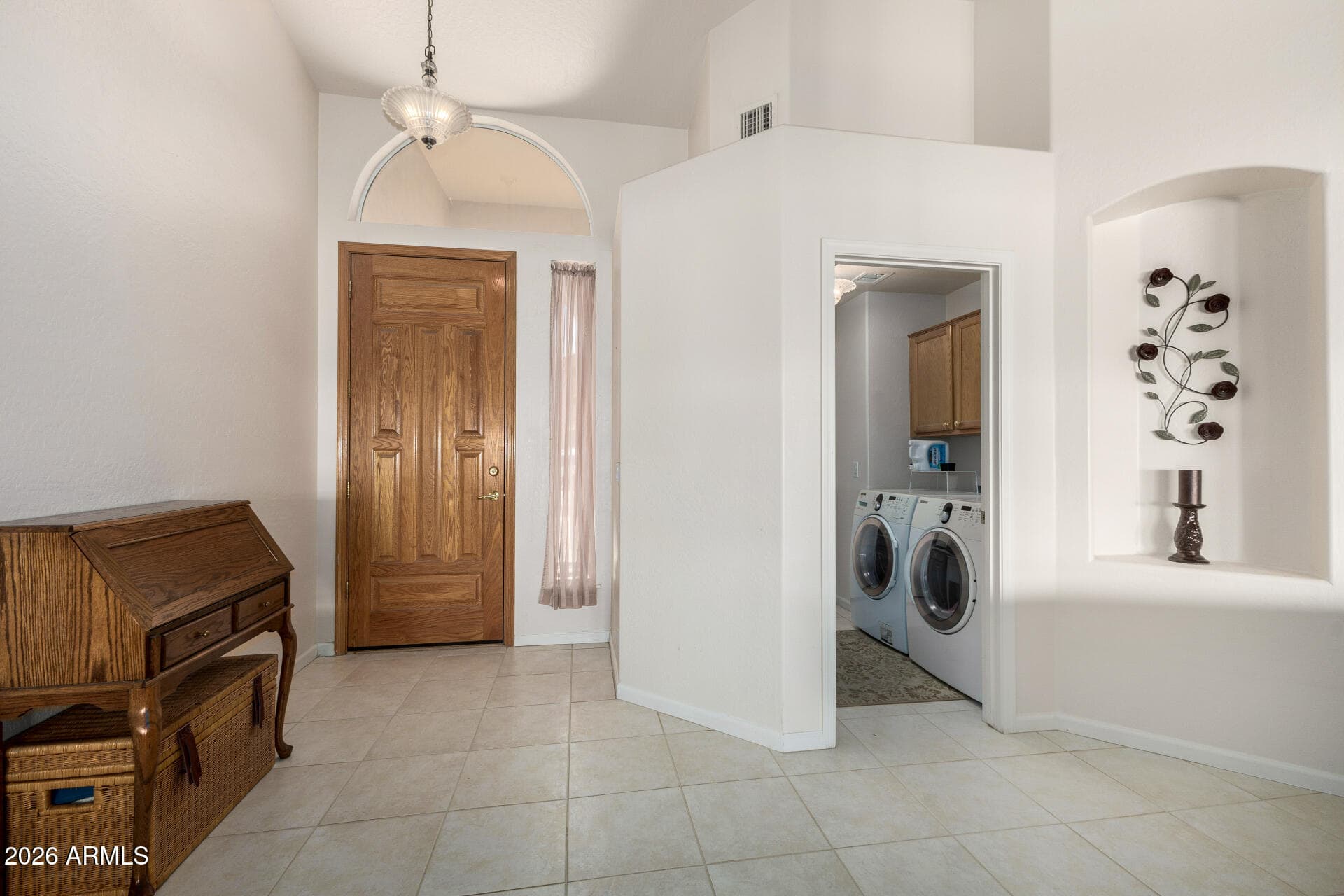 7162 W Pershing Ave — photo 2