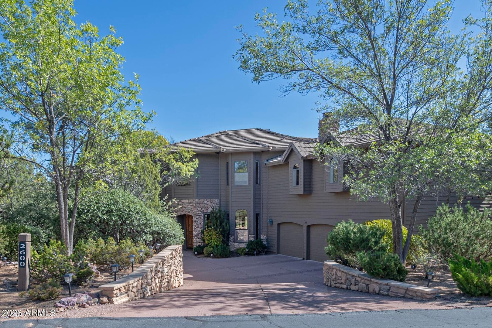 2600 E Wild Rose Circle — photo 1