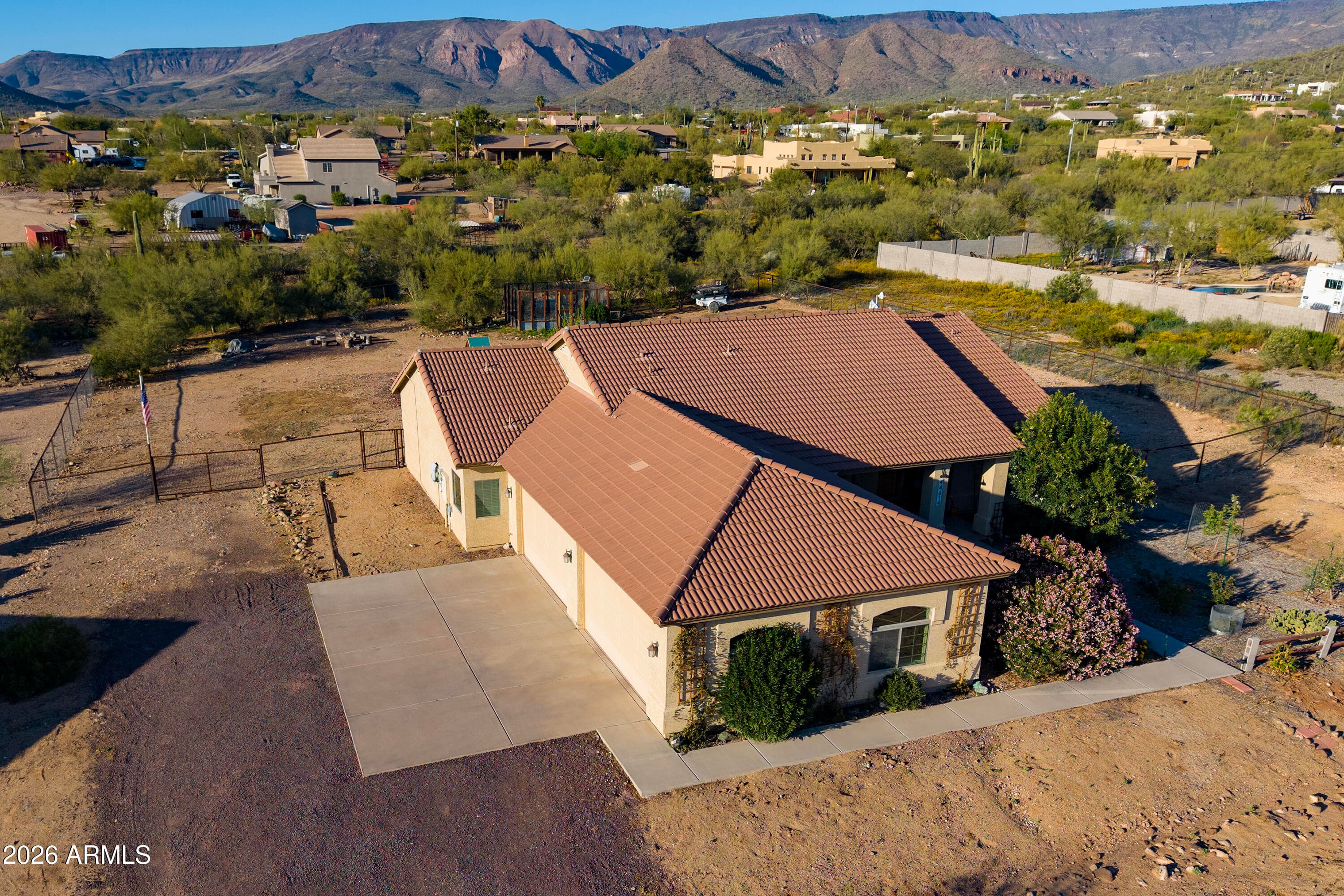 44614 N 20th St — photo 1