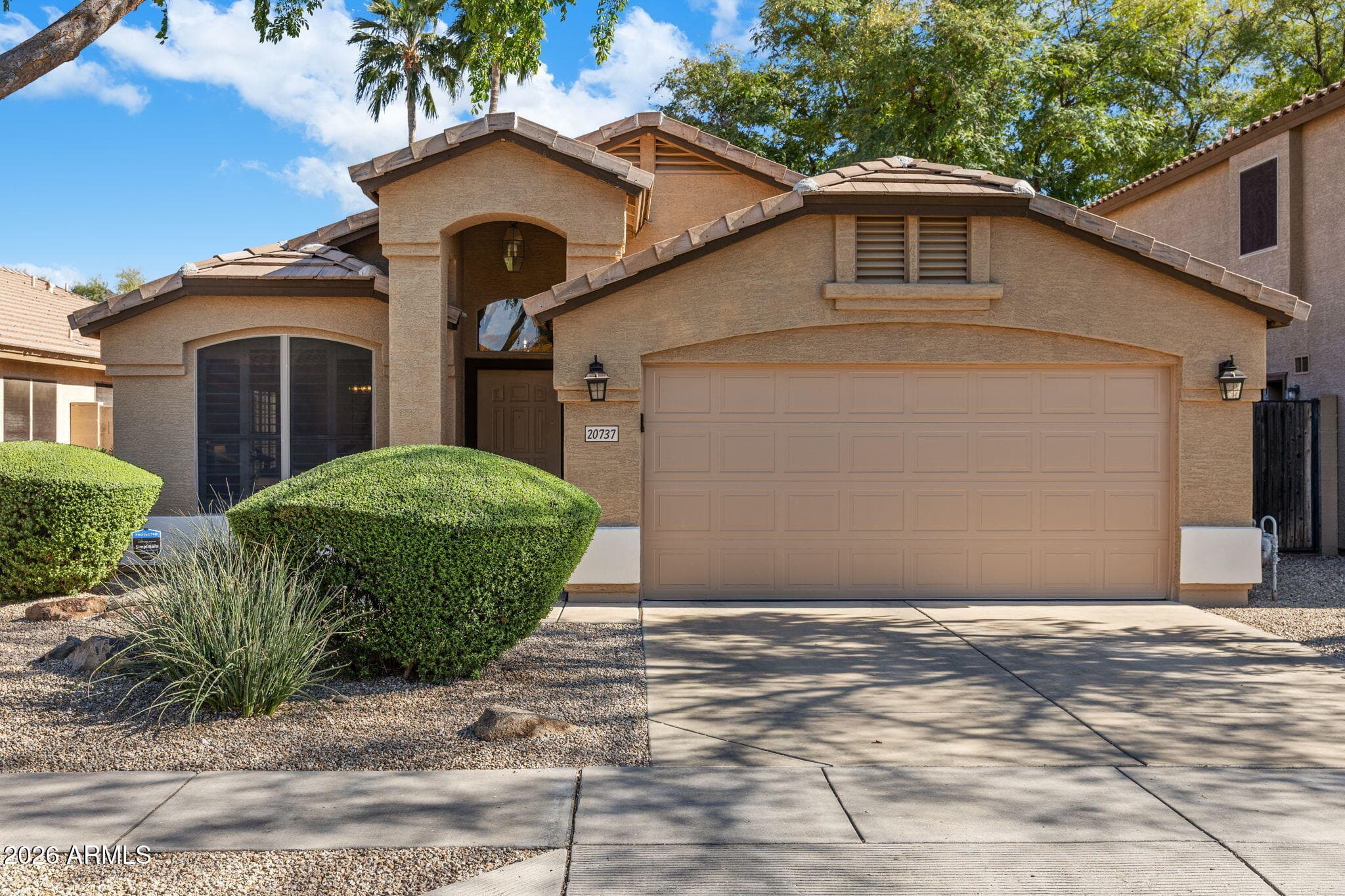 20737 N 37th Way — photo 1