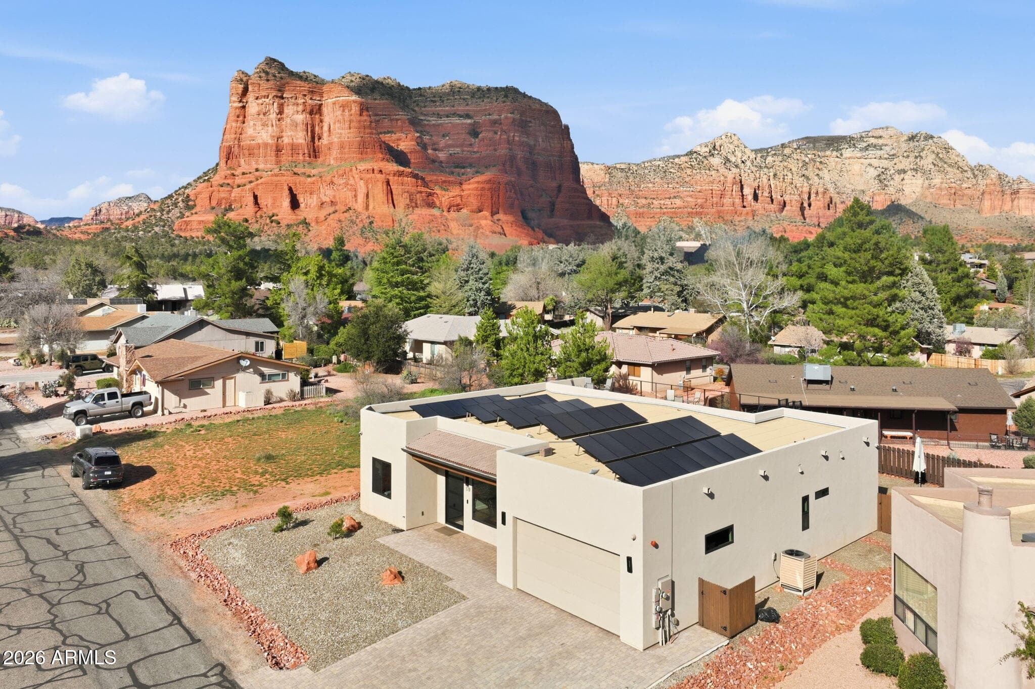 170 Cochise Dr — photo 2