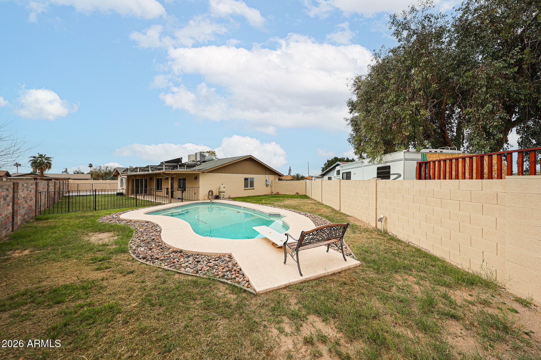 6608 W Mercer Ln — photo 42