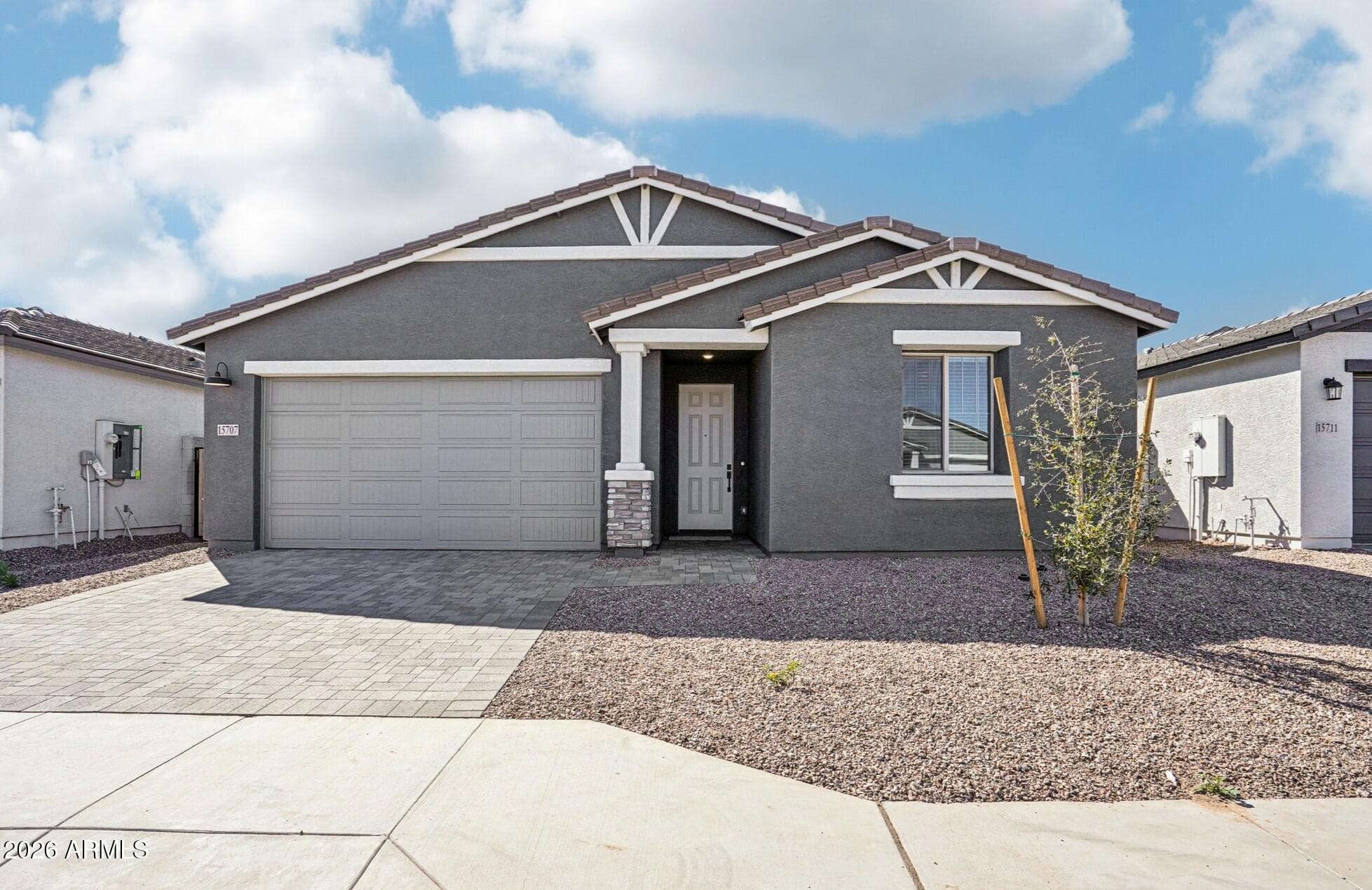 15707 W Camden Ave — photo 1