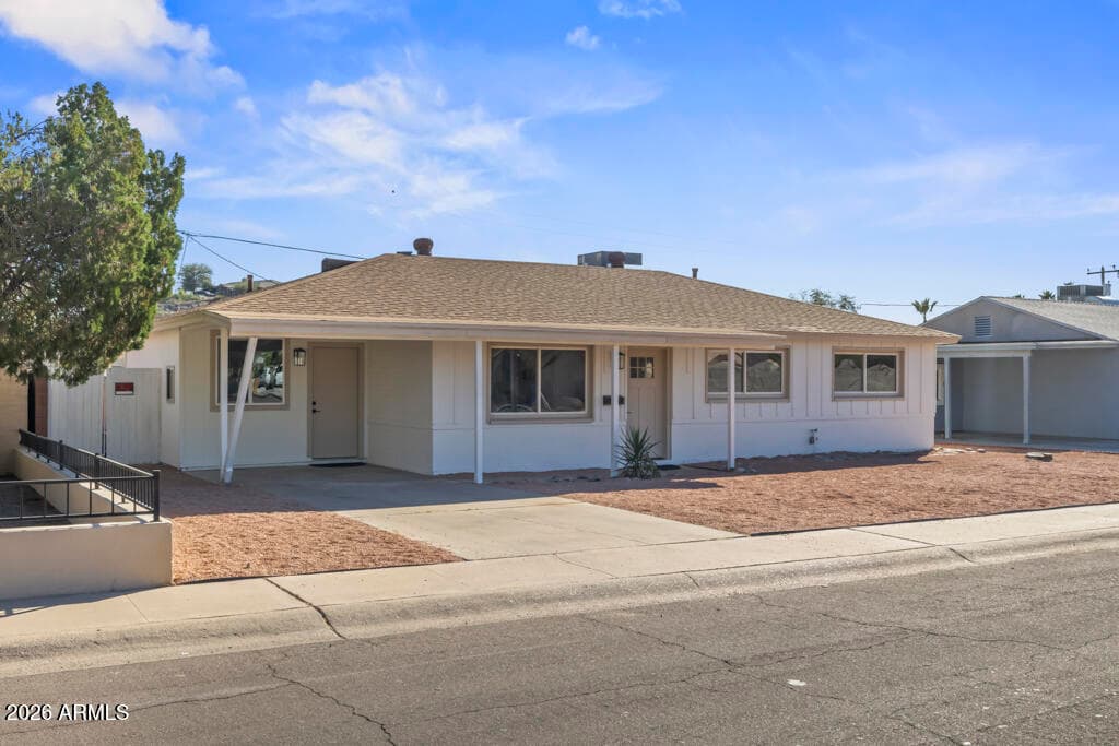 1123 E Alice Ave — photo 2