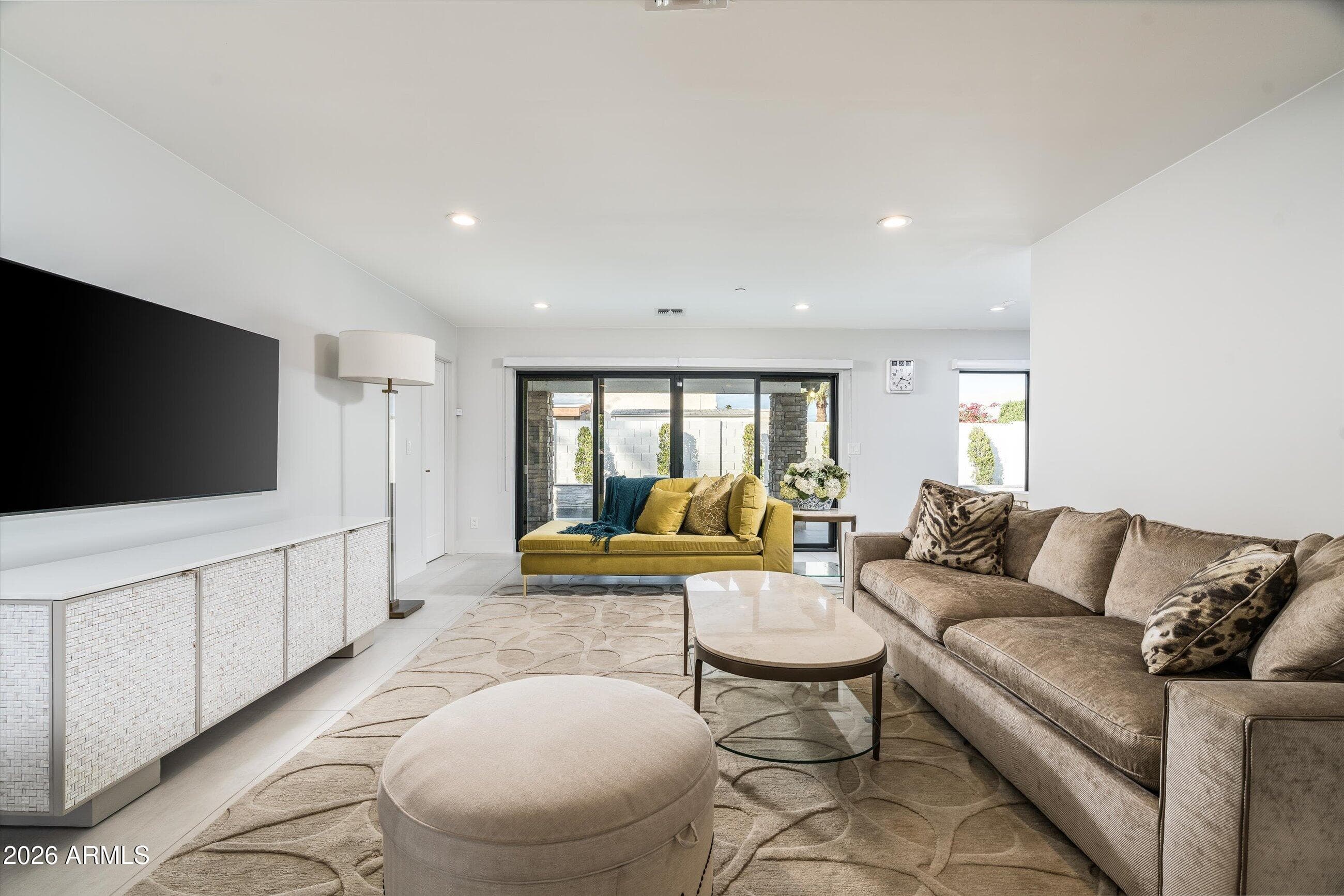 7742 E BUENA TERRA WAY - Photo 5