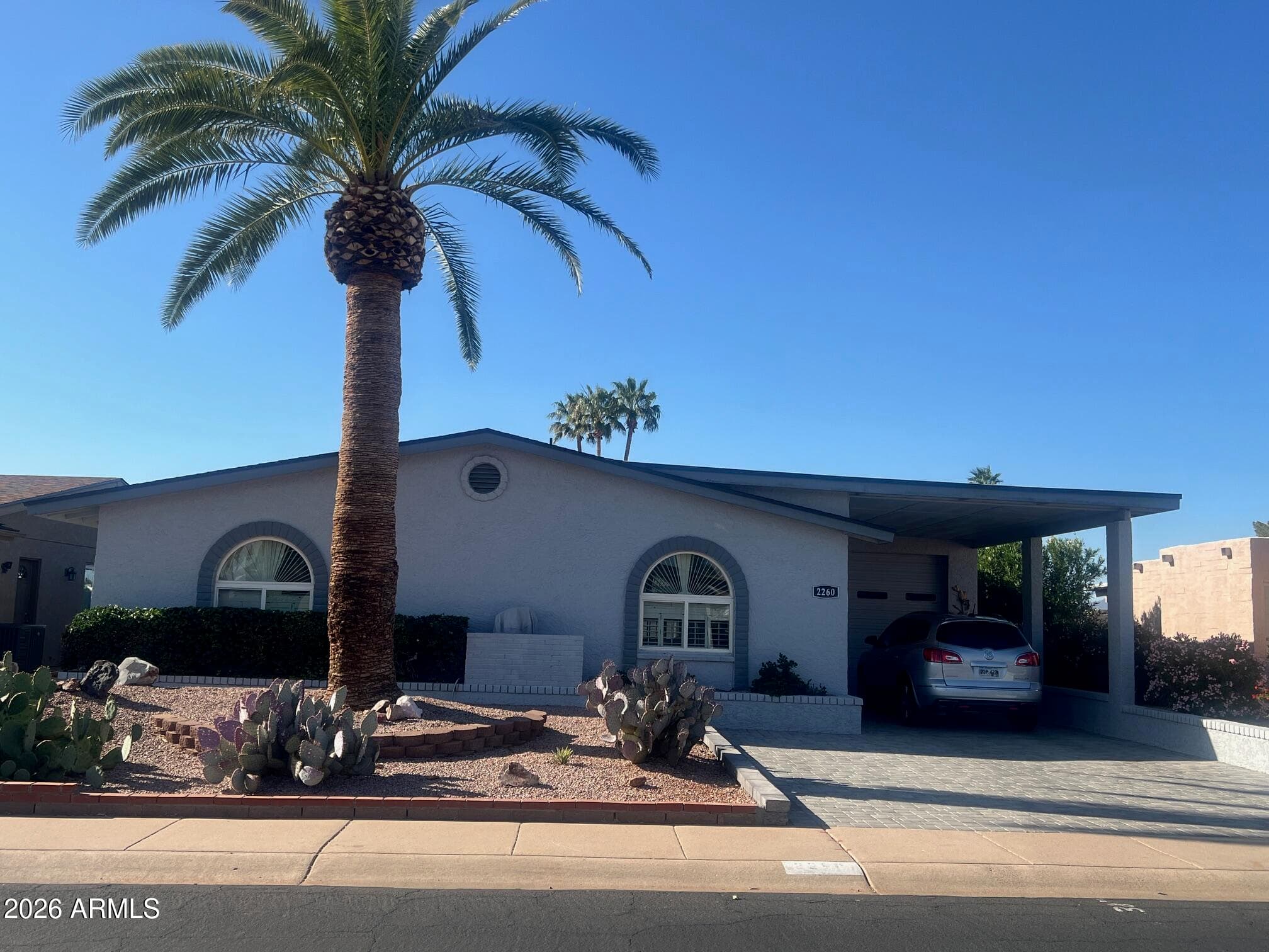 2260 N Middlecoff Dr — photo 1