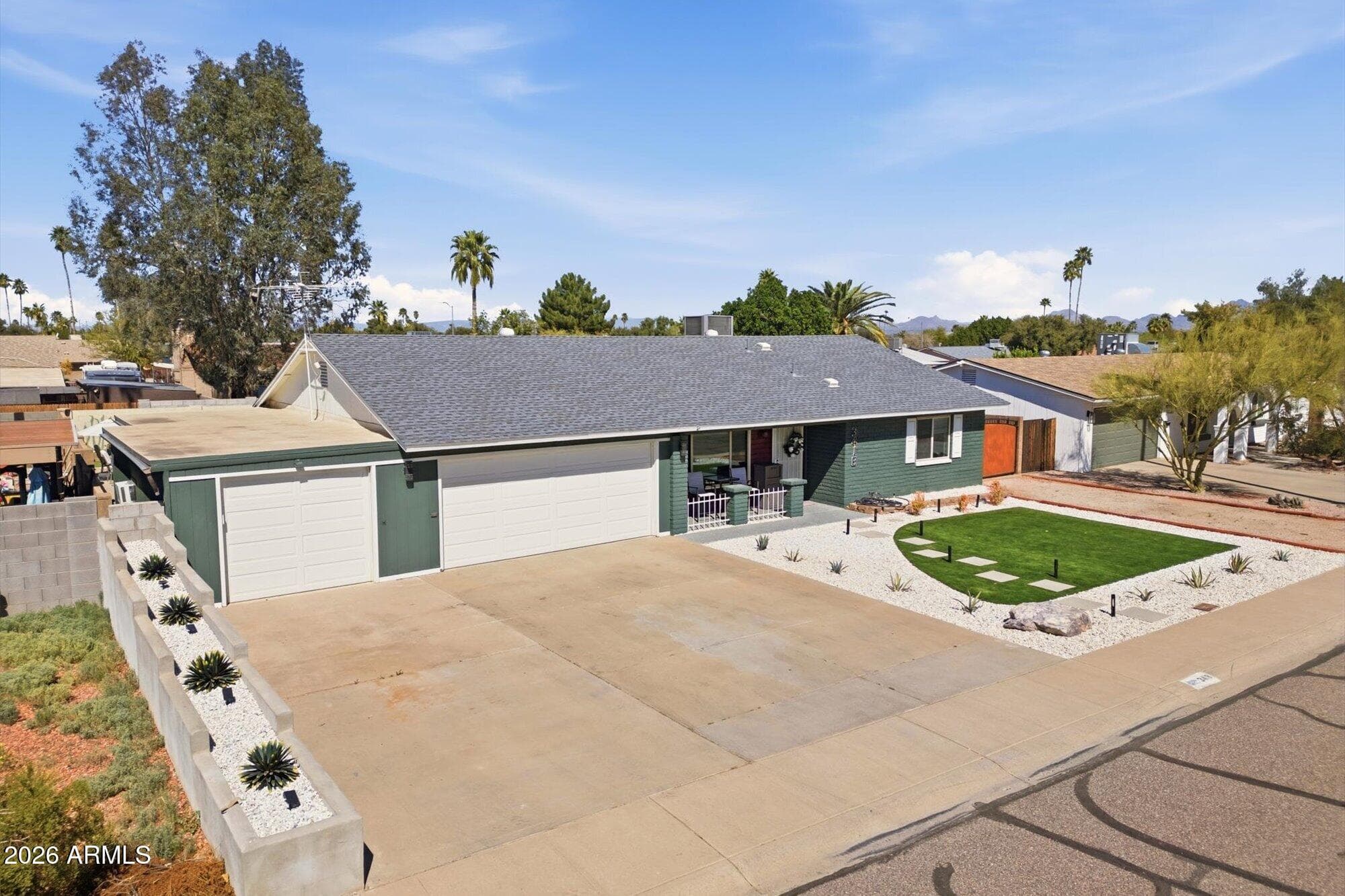 3418 E Lupine Ave — photo 1