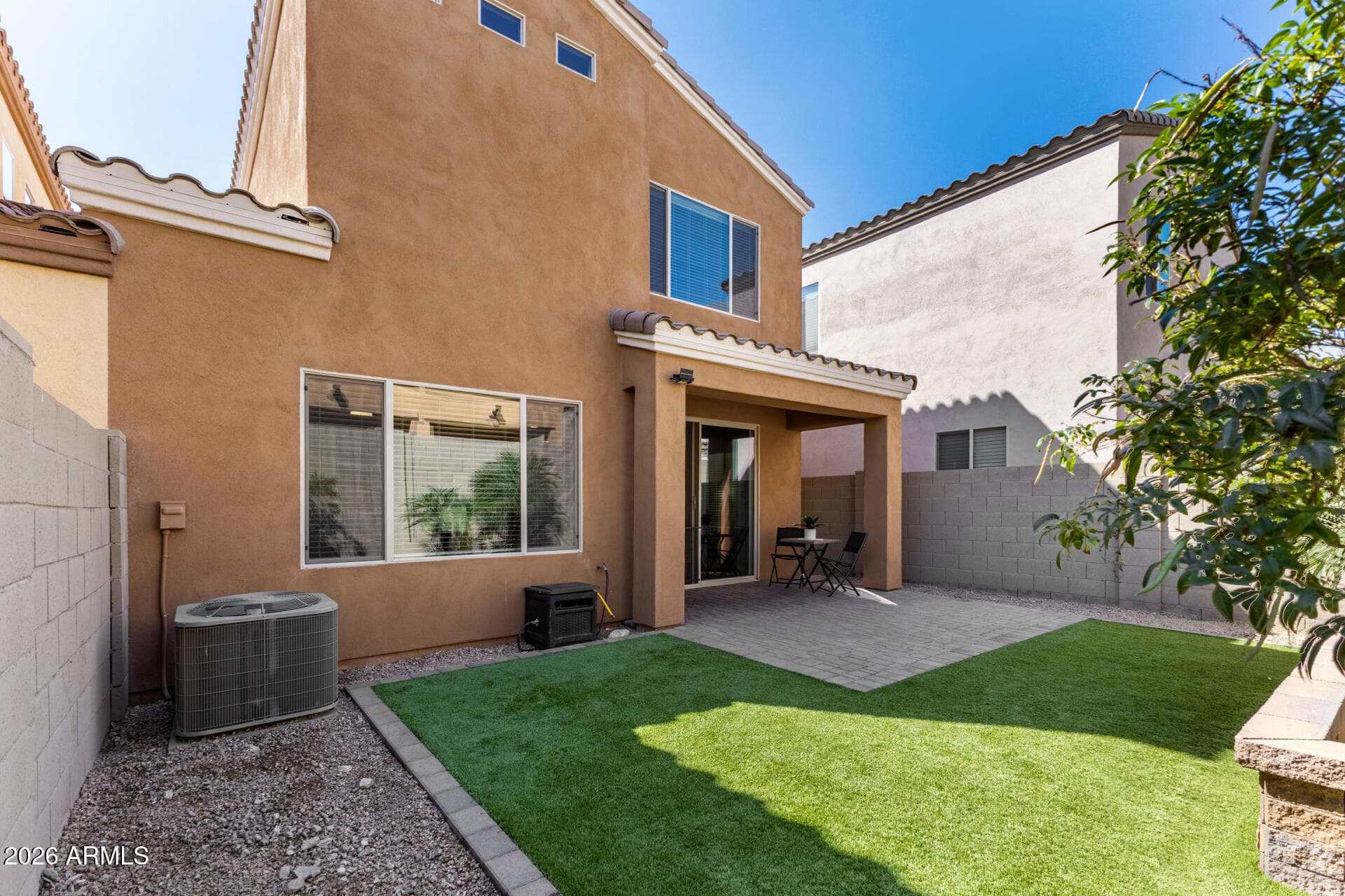 1634 W Redwood Ln — photo 41