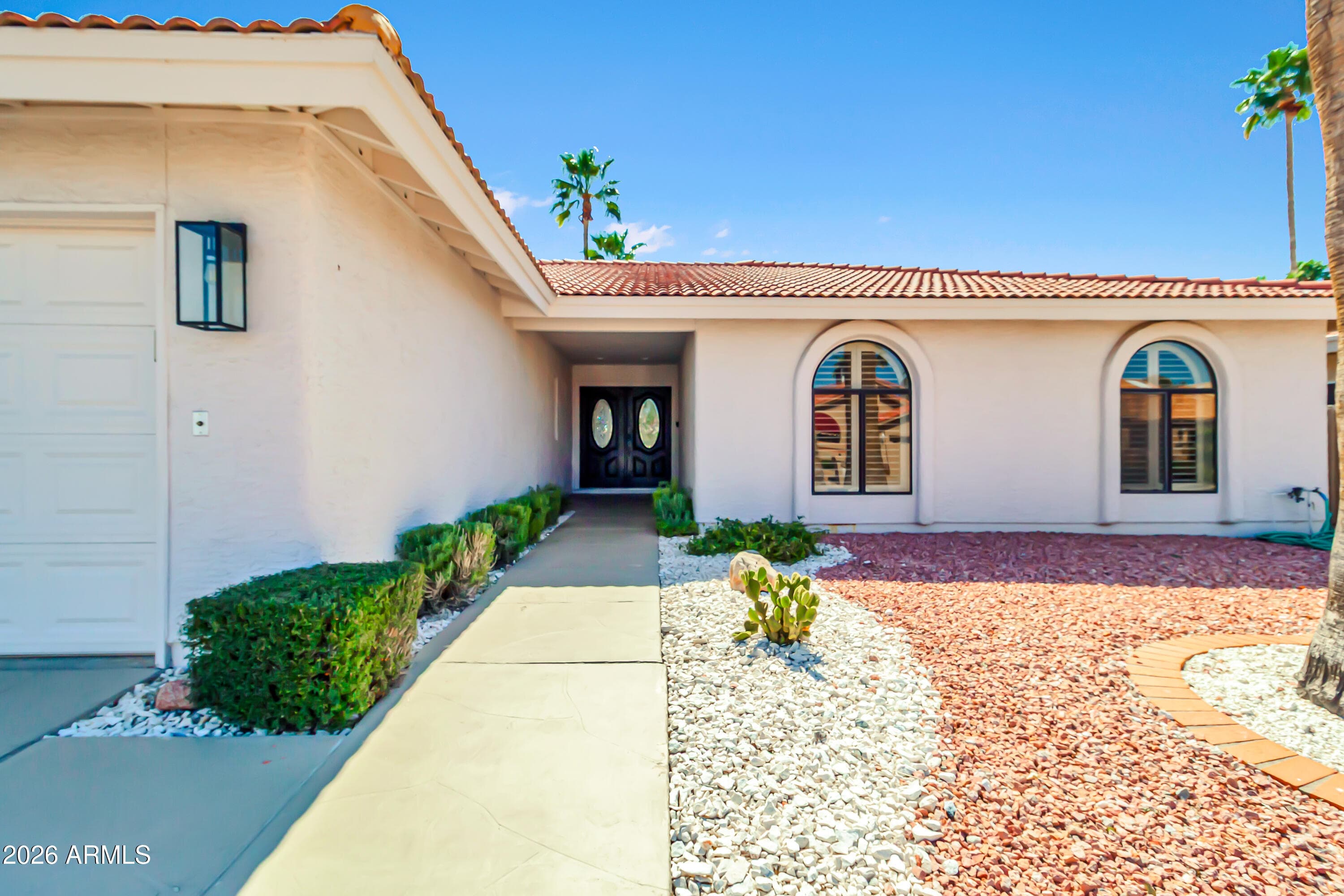 10831 E Sunnydale Dr — photo 2