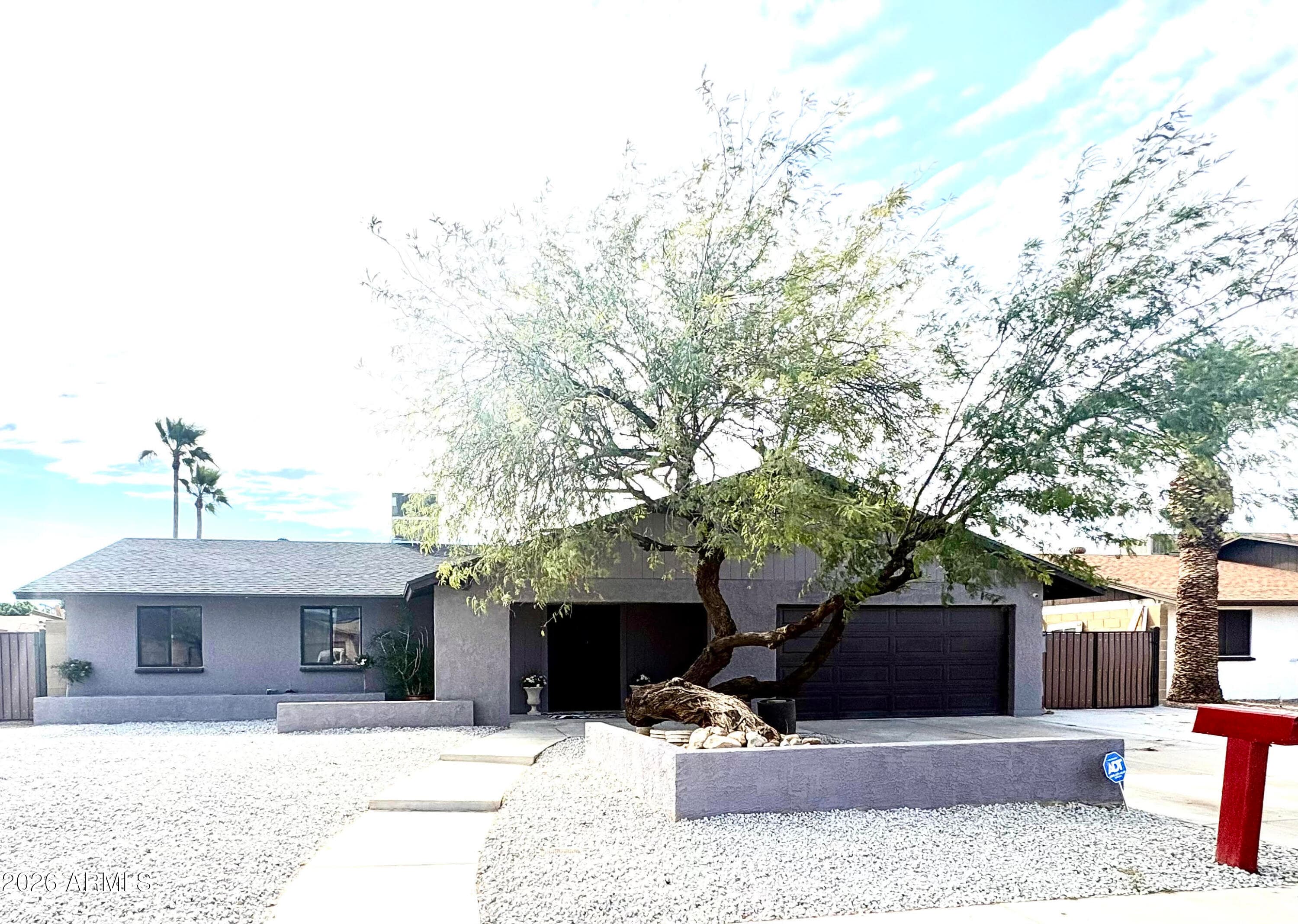 4207 W Campo Bello Dr — photo 1