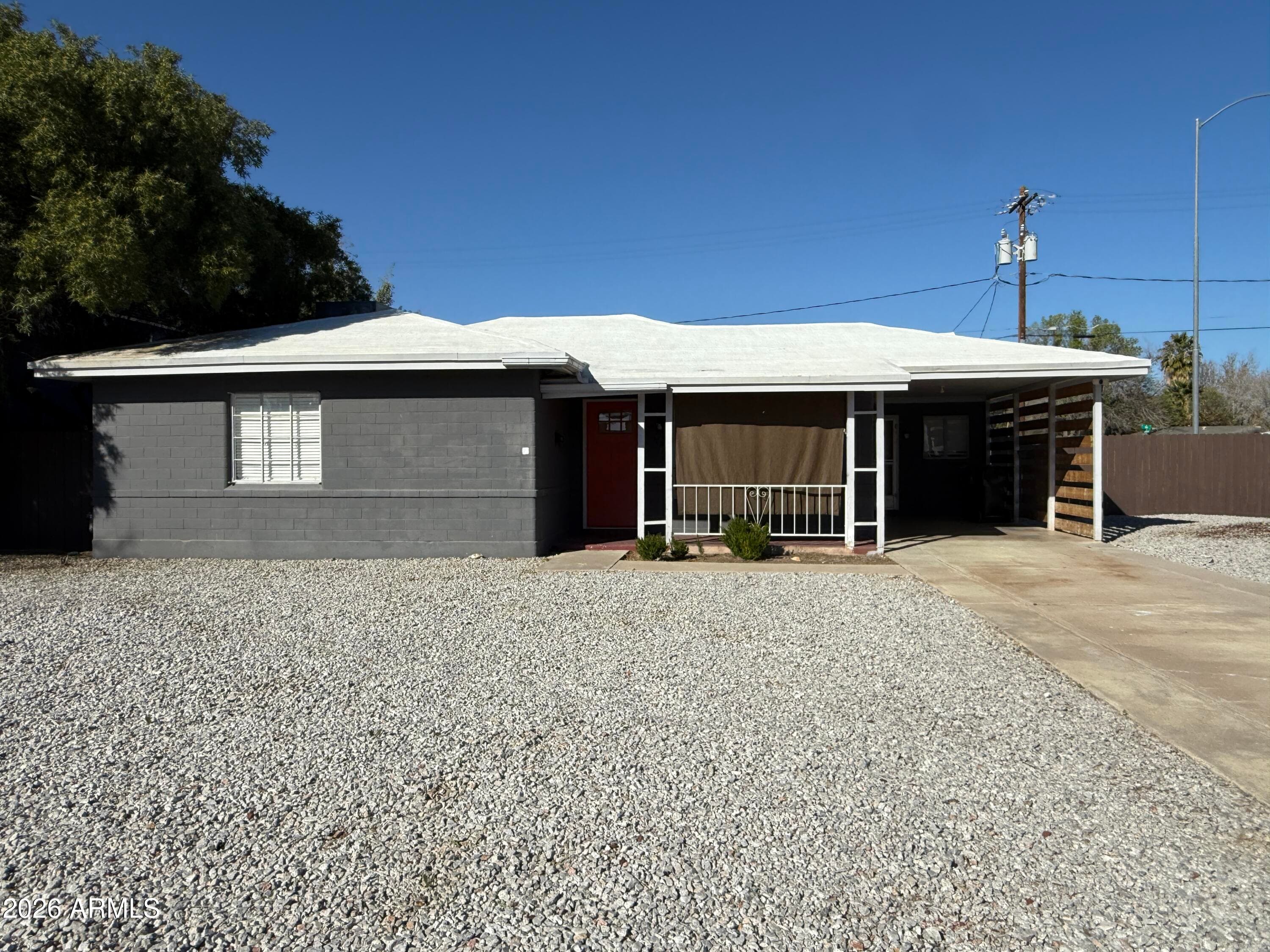 102 W 8th Pl — photo 1