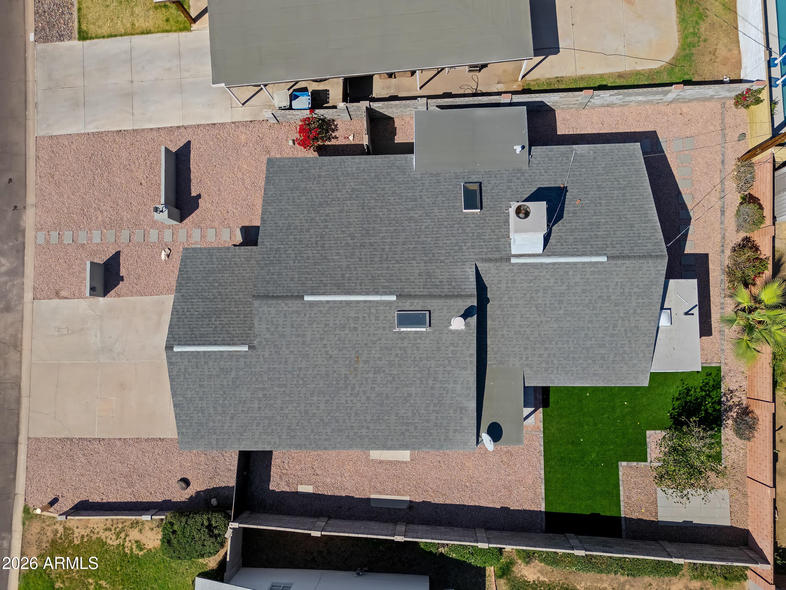 846 W Mitchell Dr — photo 30