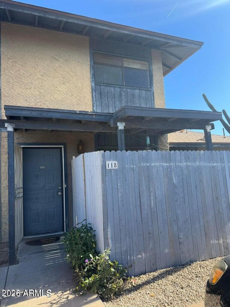 286 W Palomino Dr 118 — photo 1