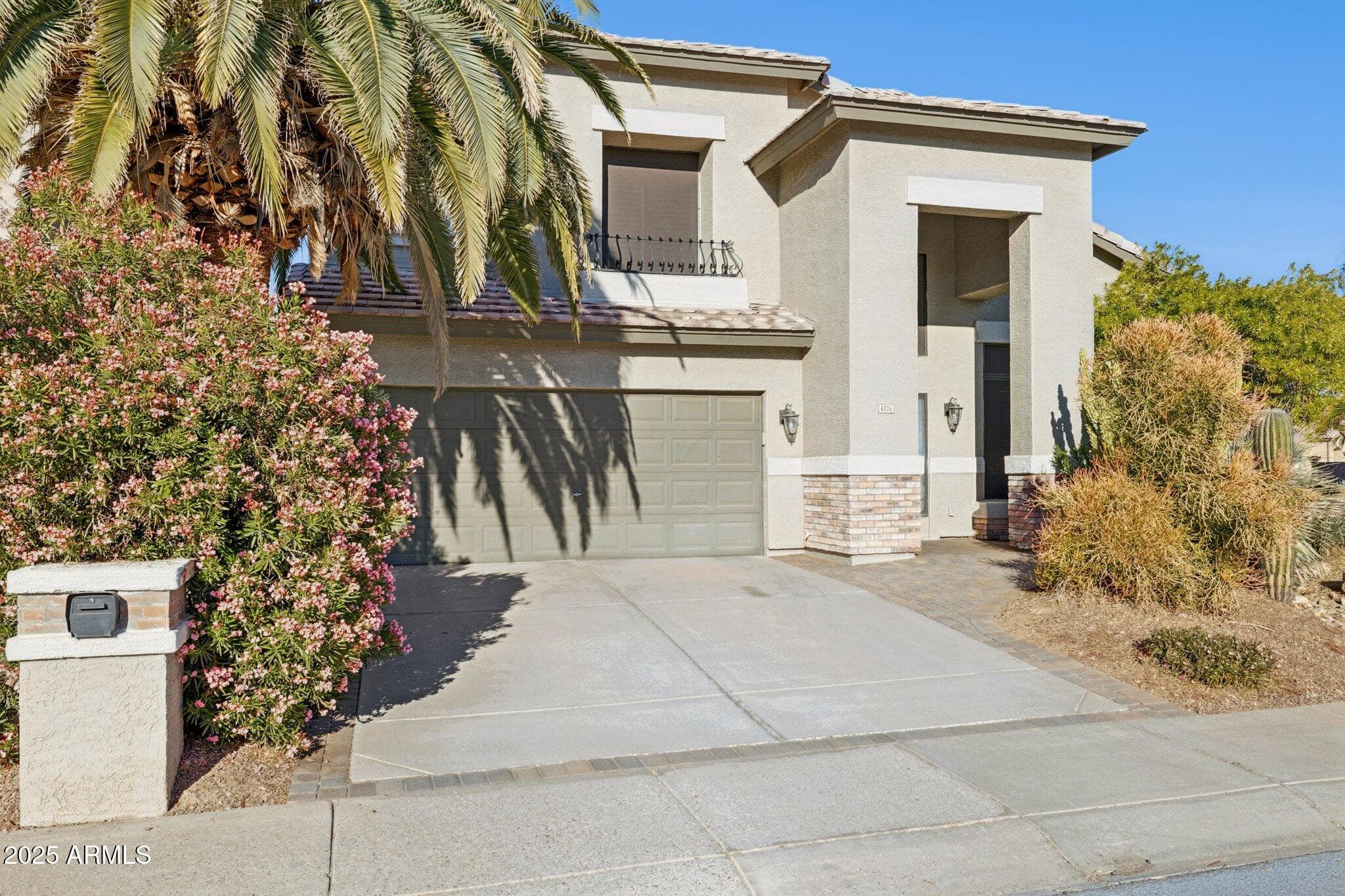 4376 E Anderson Dr — photo 2