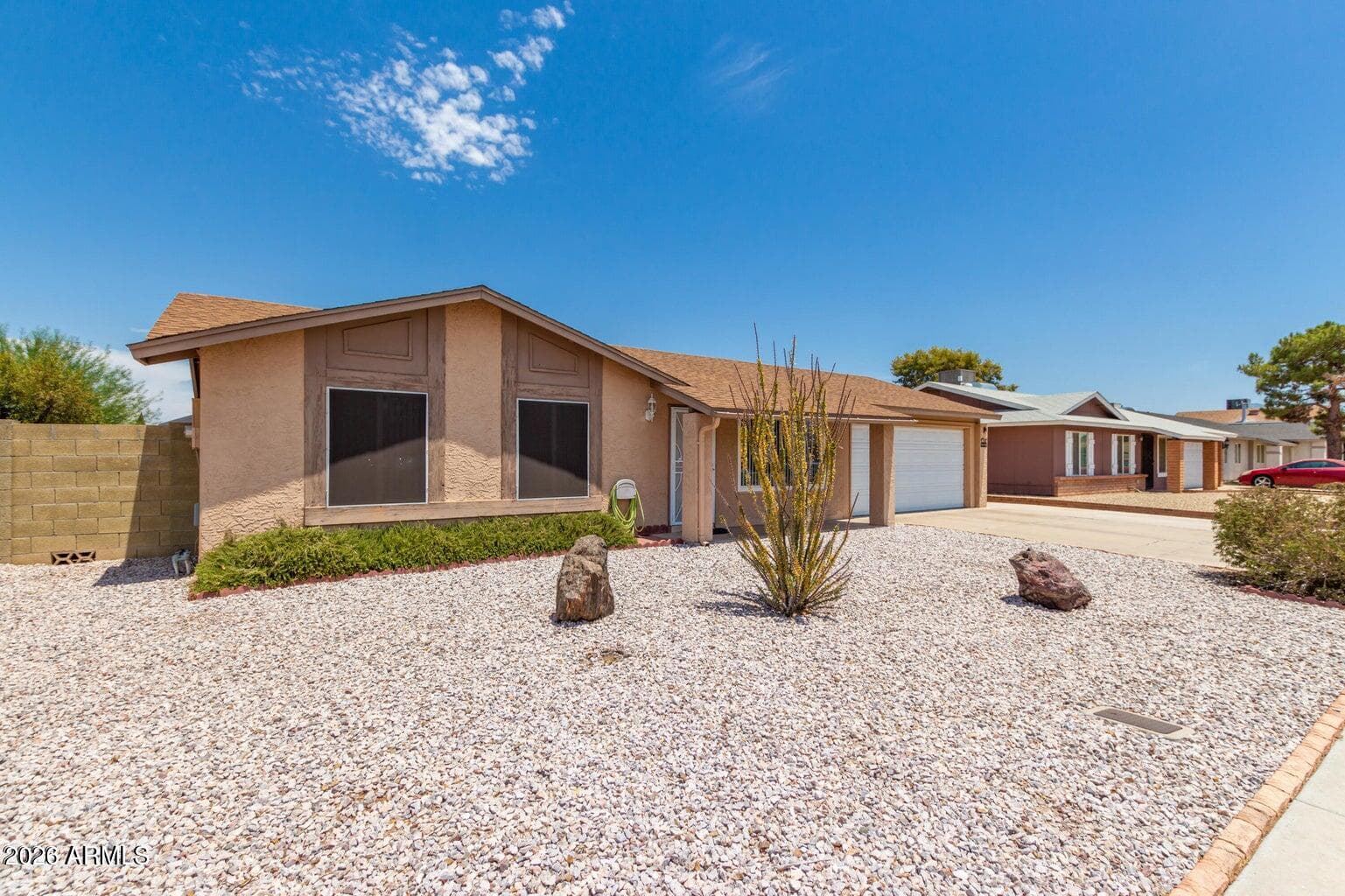 5252 W Lupine Ave — photo 2