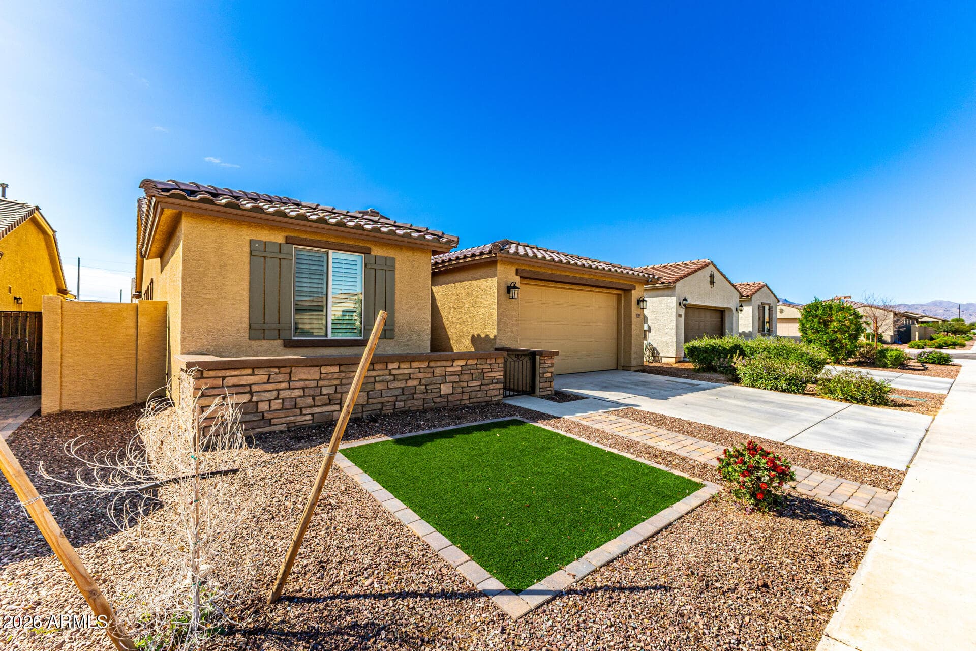 17355 W Larkspur Dr — photo 2