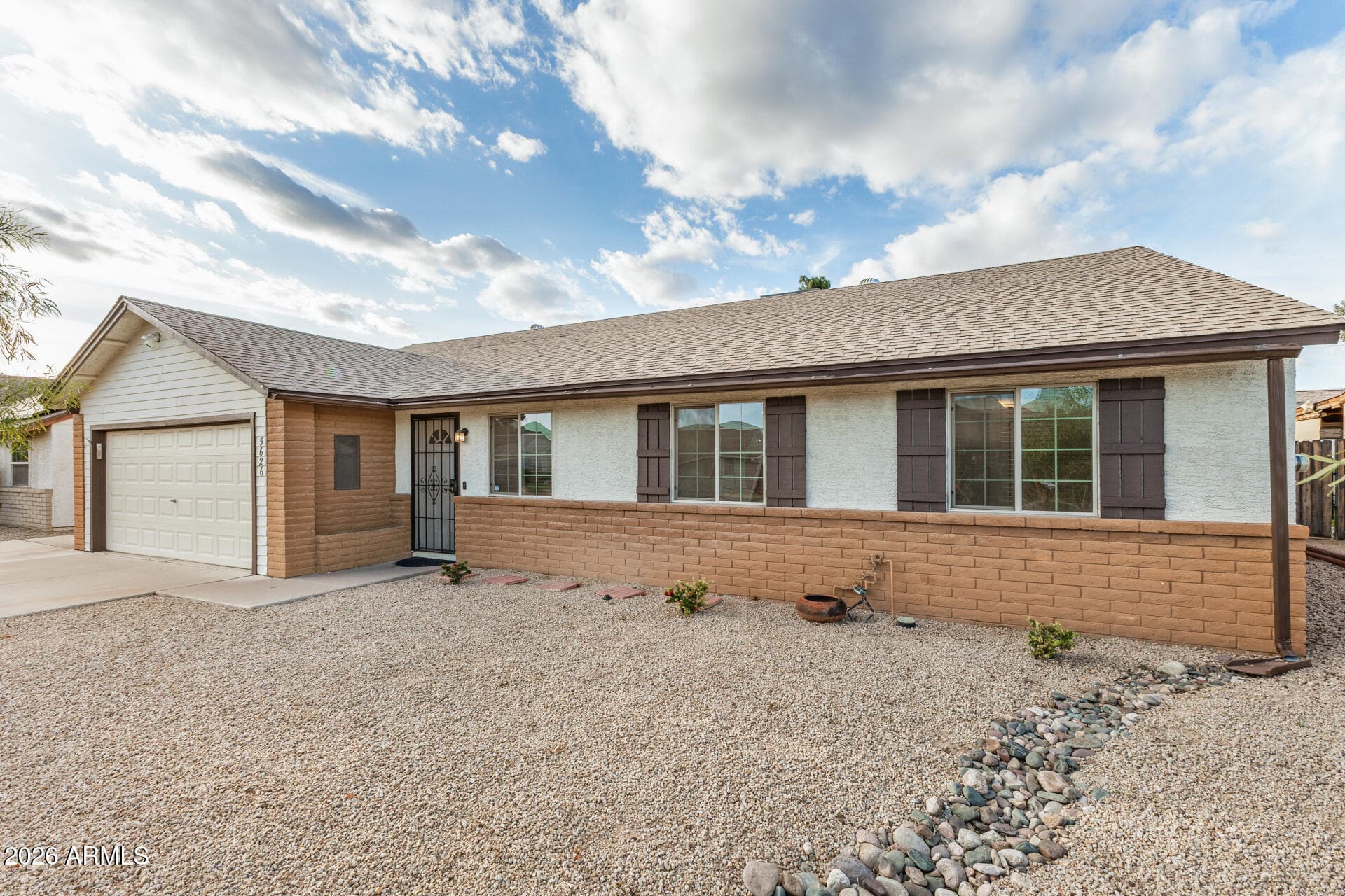 5626 W Bluefield Ave — photo 2