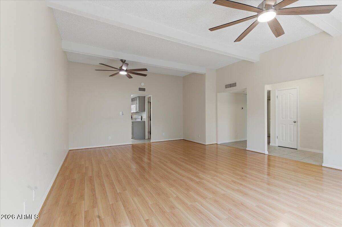 6512 N 12th Way — photo 2