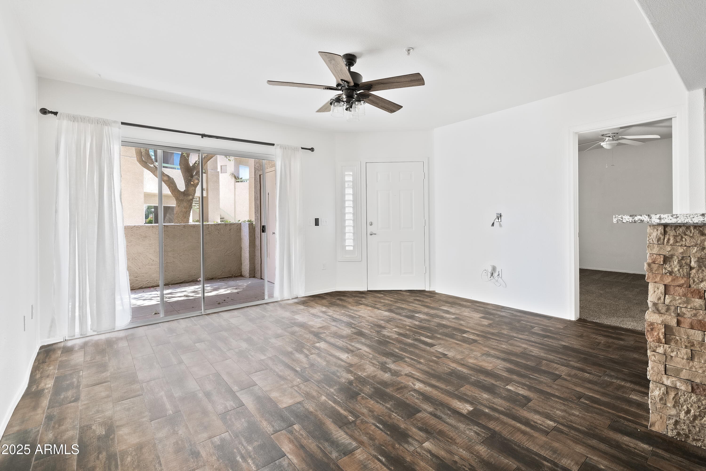 1295 N Ash St 817 — photo 2