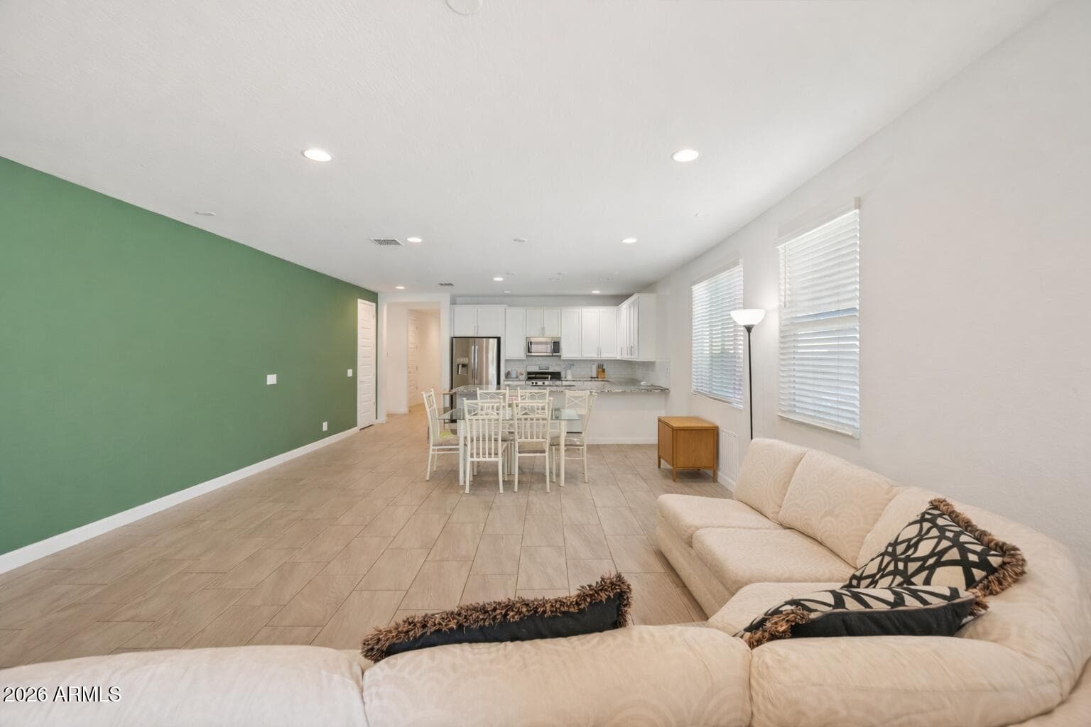 1545 W Carmen St — photo 2