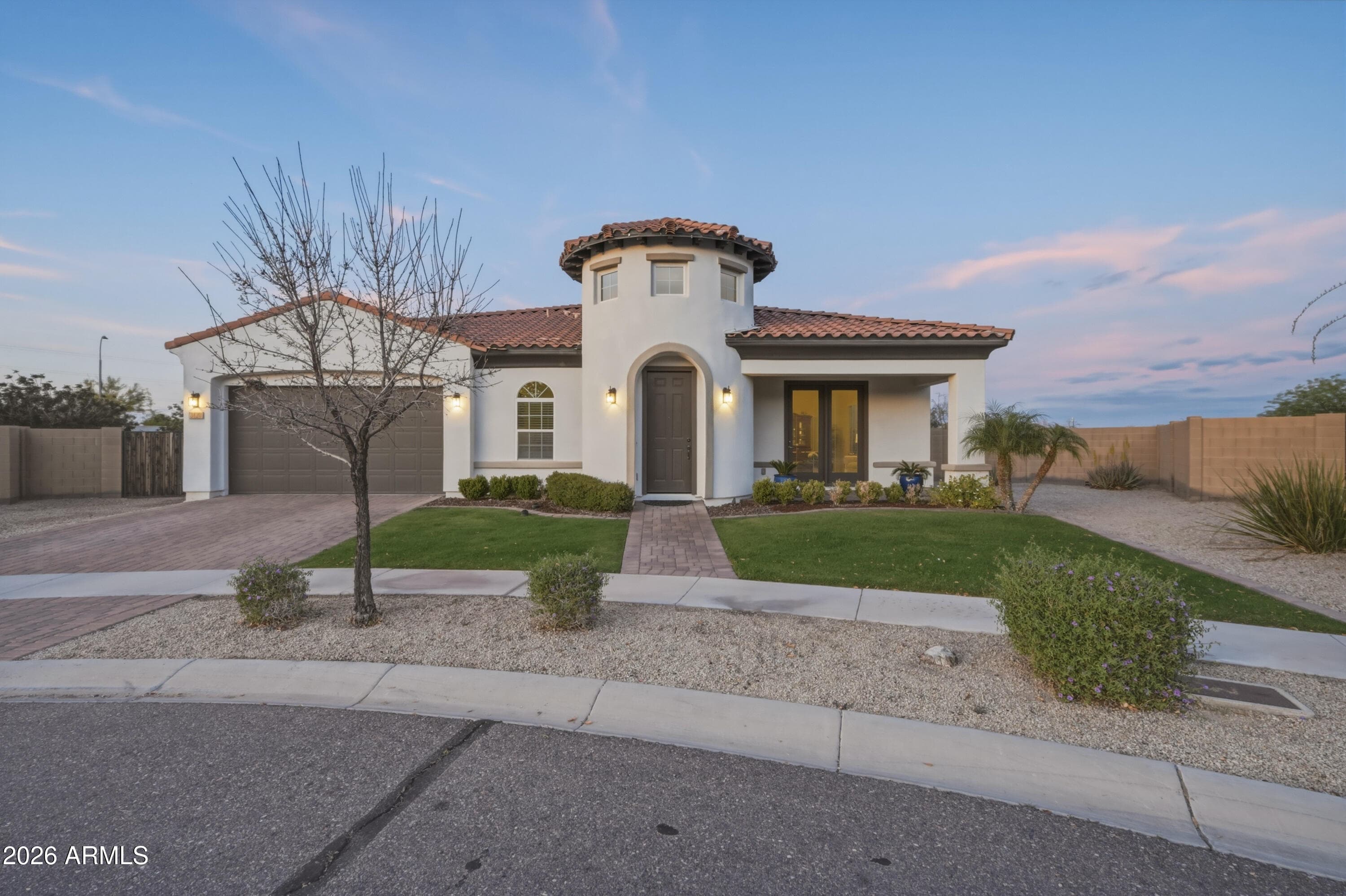 3130 E Valencia Dr — photo 1